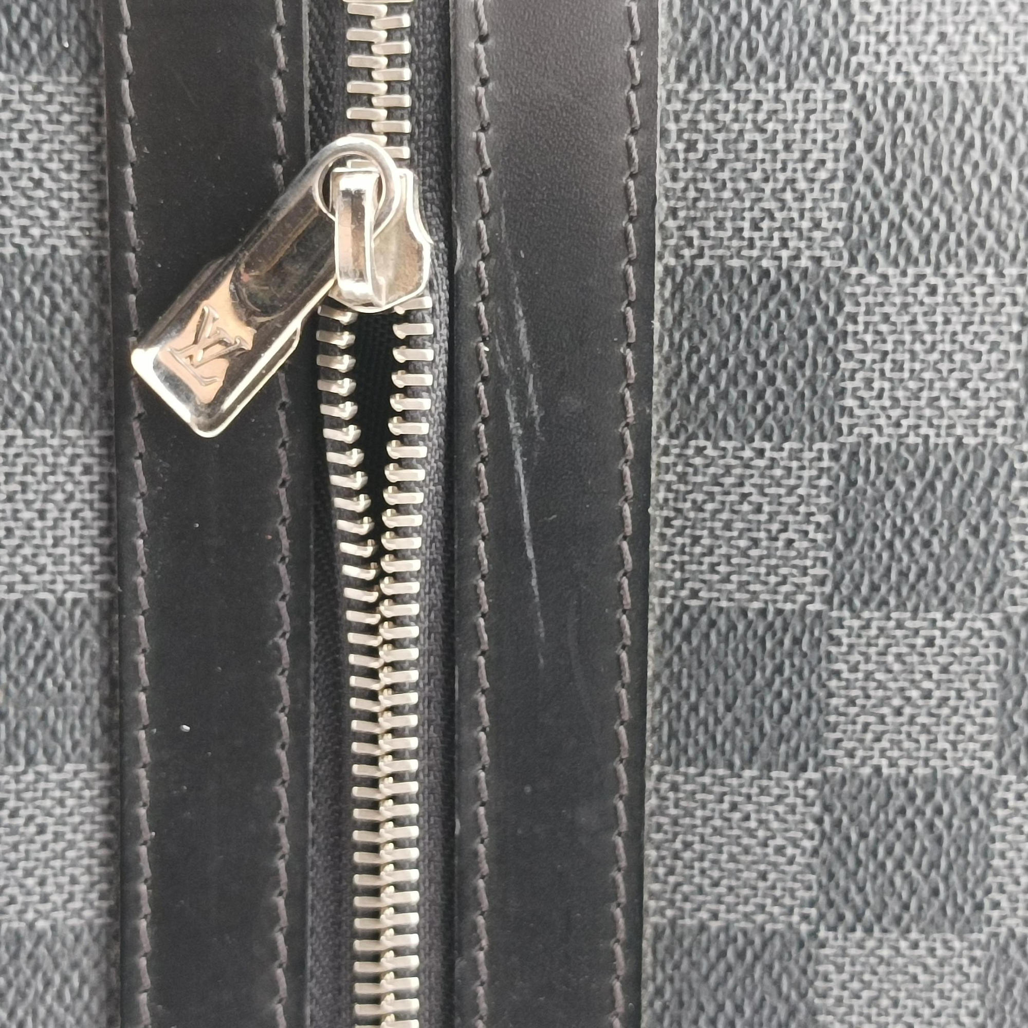 Pre-owned Louis Vuitton PEGASE 55 Noir Damier Graphite N23299 suitcase | stylenewstar