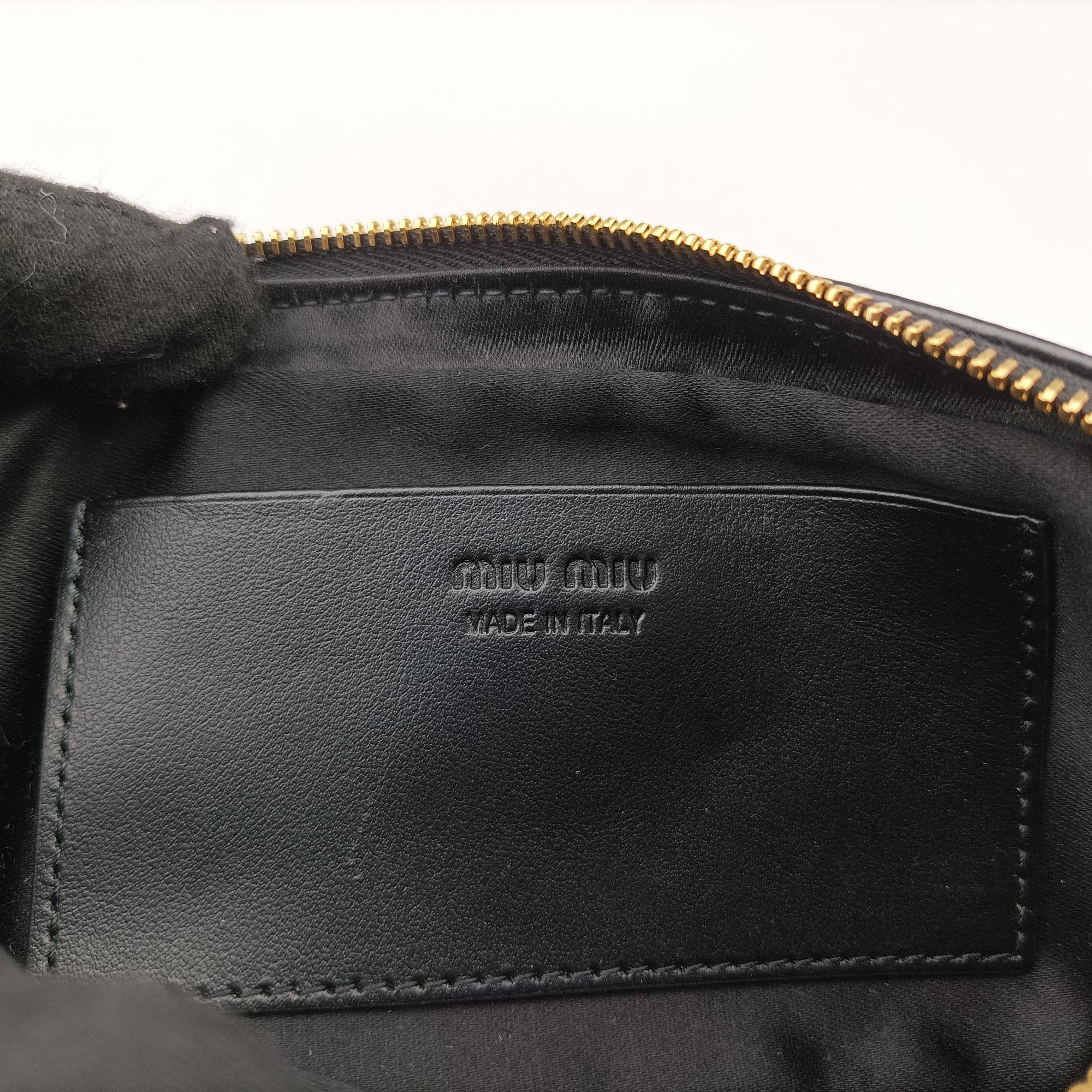 Secondhand Miu Miu Logo belt Black leather  bum bag/waist bag | stylenewstar