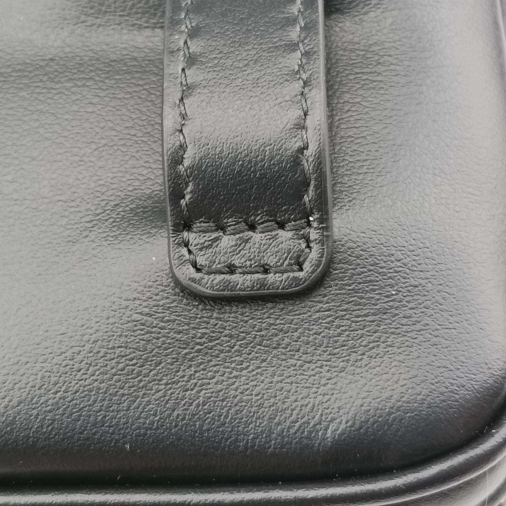 Secondhand Miu Miu Logo belt Black leather  bum bag/waist bag | stylenewstar