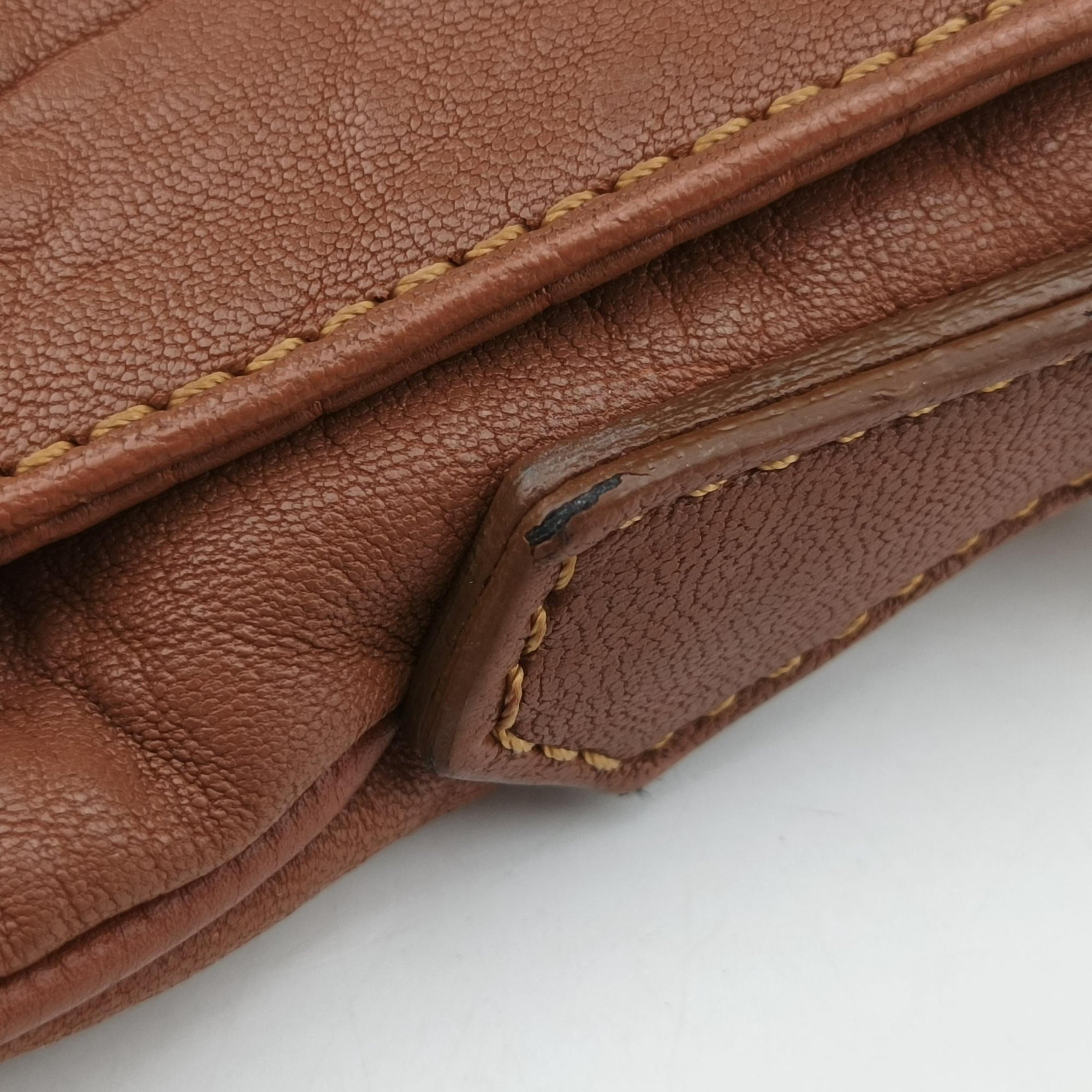 Pre-owned Fendi Mia Flap Brown Leather 8BT163 shoulderbag | stylenewstar