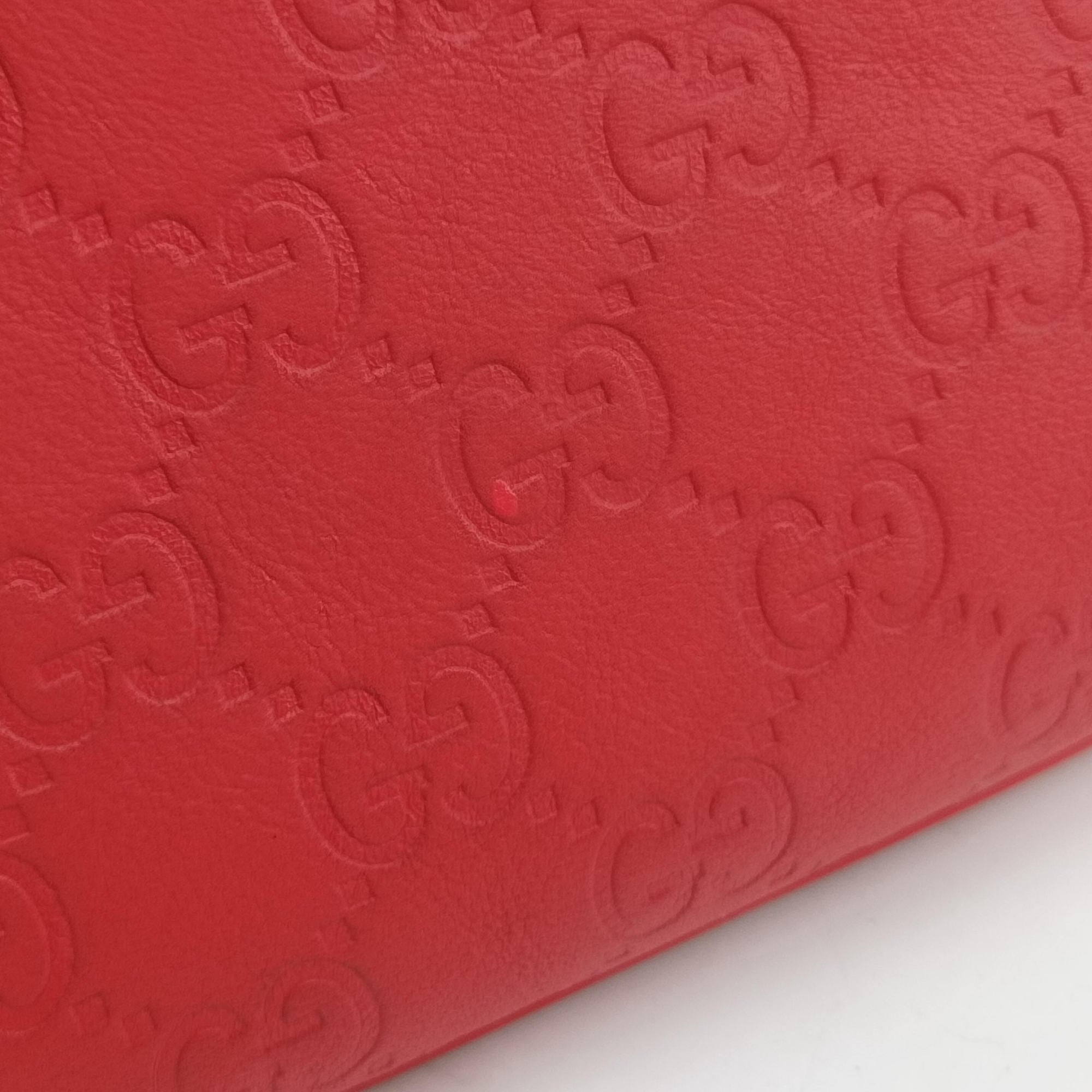 Pre-owned Gucci Microguccissima dome Red Leather 420023 shoulderbag | stylenewstar