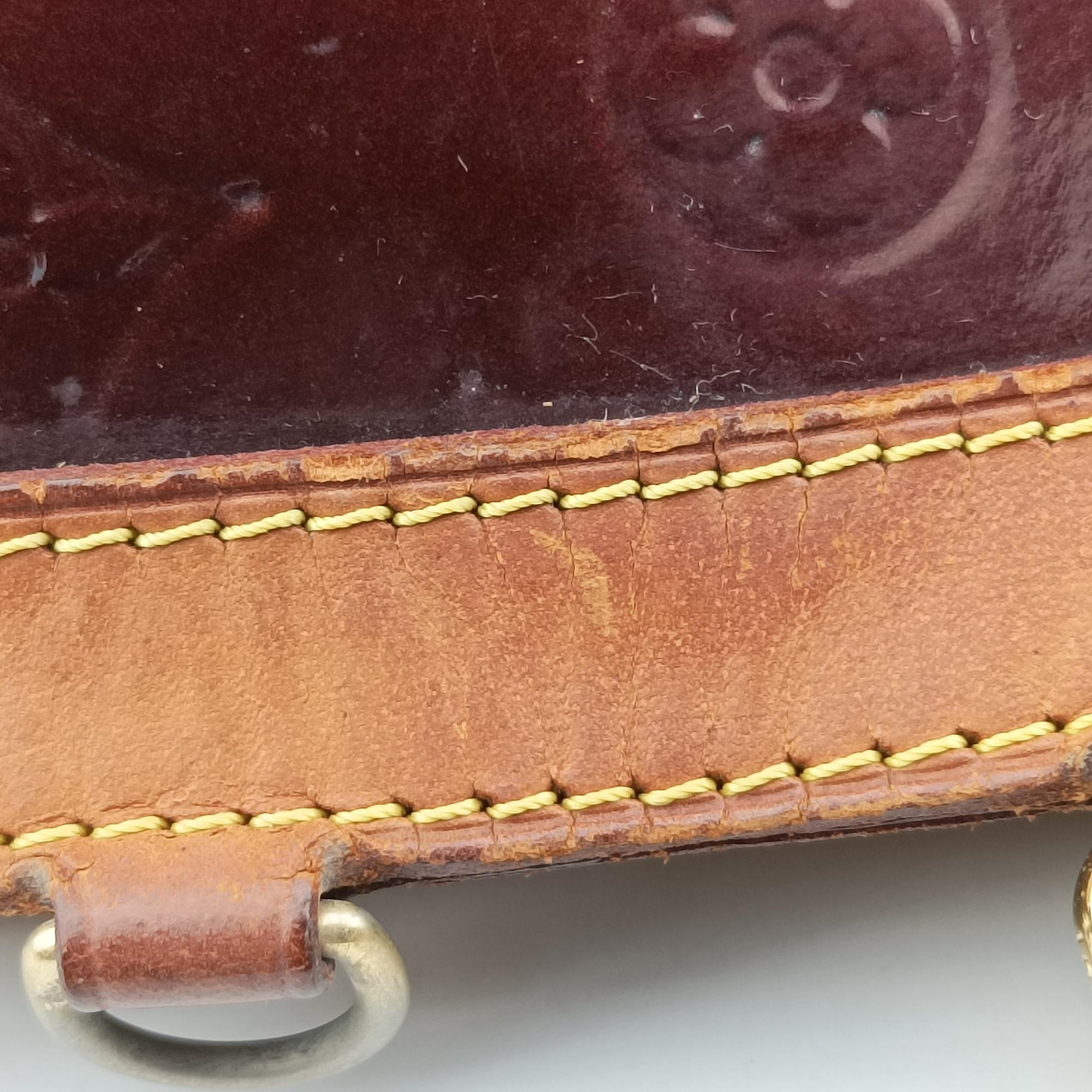 Secondhand Louis Vuitton Brea MM AMARANTE Vernis M91619 handbag | stylenewstar