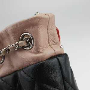 Pre-owned Chanel Drawstring Matelasse Multicolour lambskin A93730 shoulderbag | stylenewstar