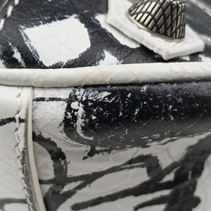 Pre-owned Balenciaga Le Cagole White × Black lambskin  shoulderbag | stylenewstar