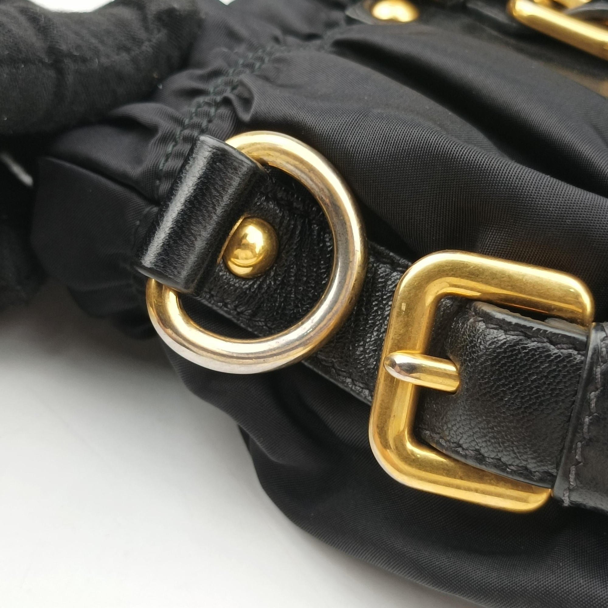 Secondhand Prada Gaufre Black Nylon BR4259 shoulderbag | stylenewstar