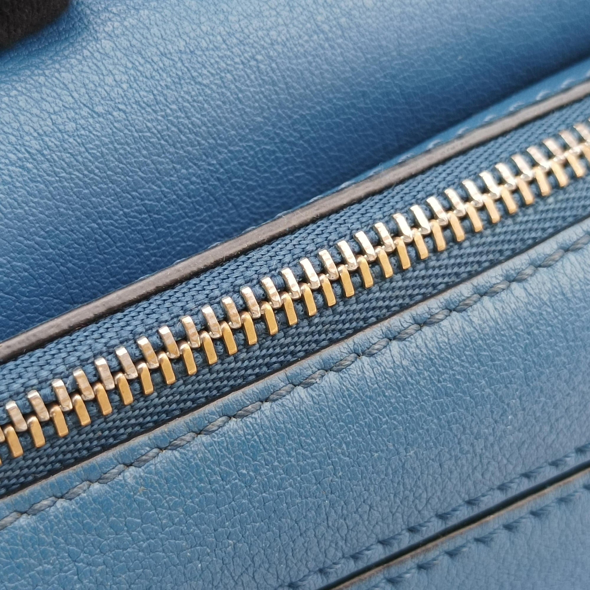 Pre-owned Loewe Puzzle mini Blue Leather  shoulderbag | stylenewstar