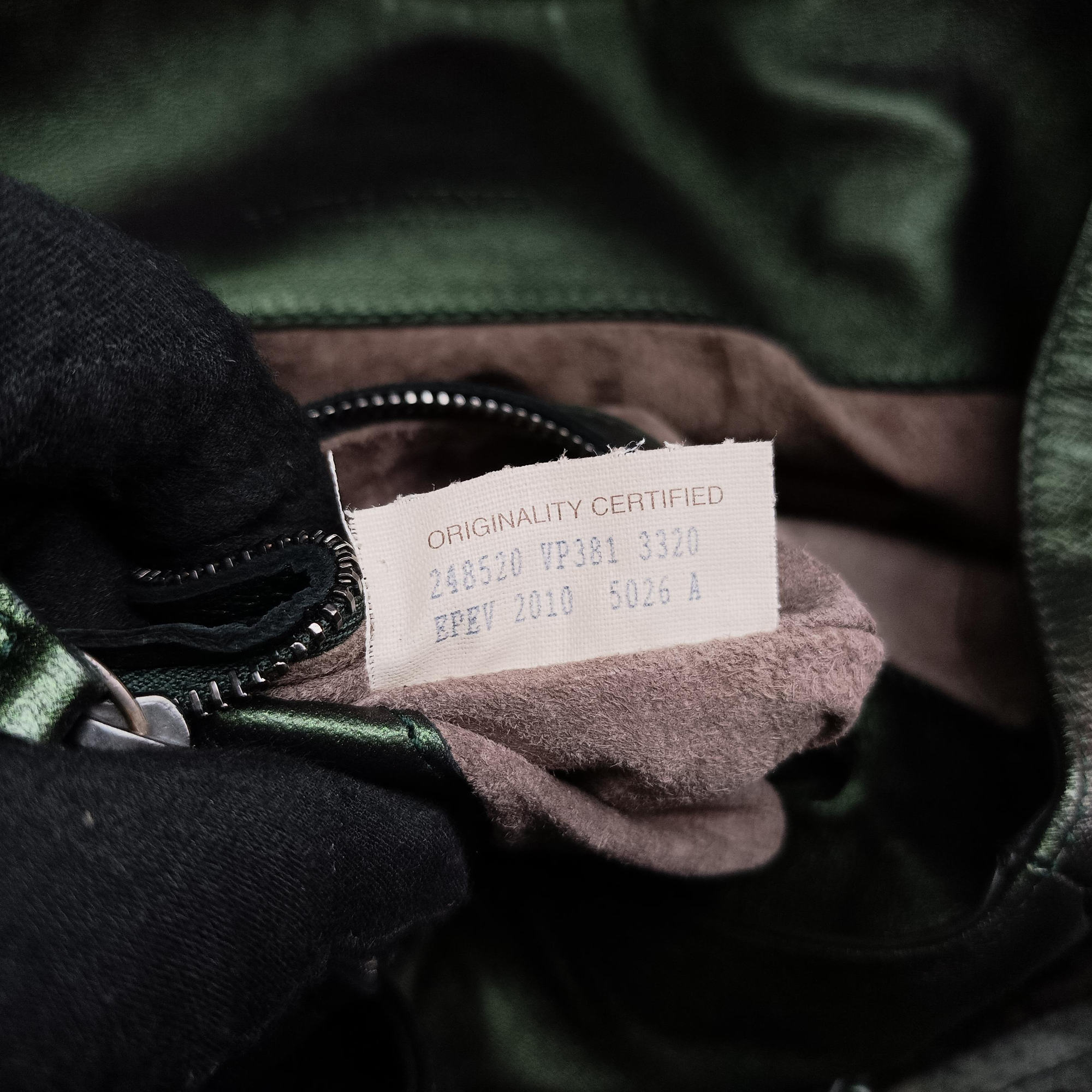 Secondhand Bottega Veneta Iridescent Scarabee Iridescent Multi Pocket Tote  Iridescent Green Leather  shoulderbag | stylenewstar