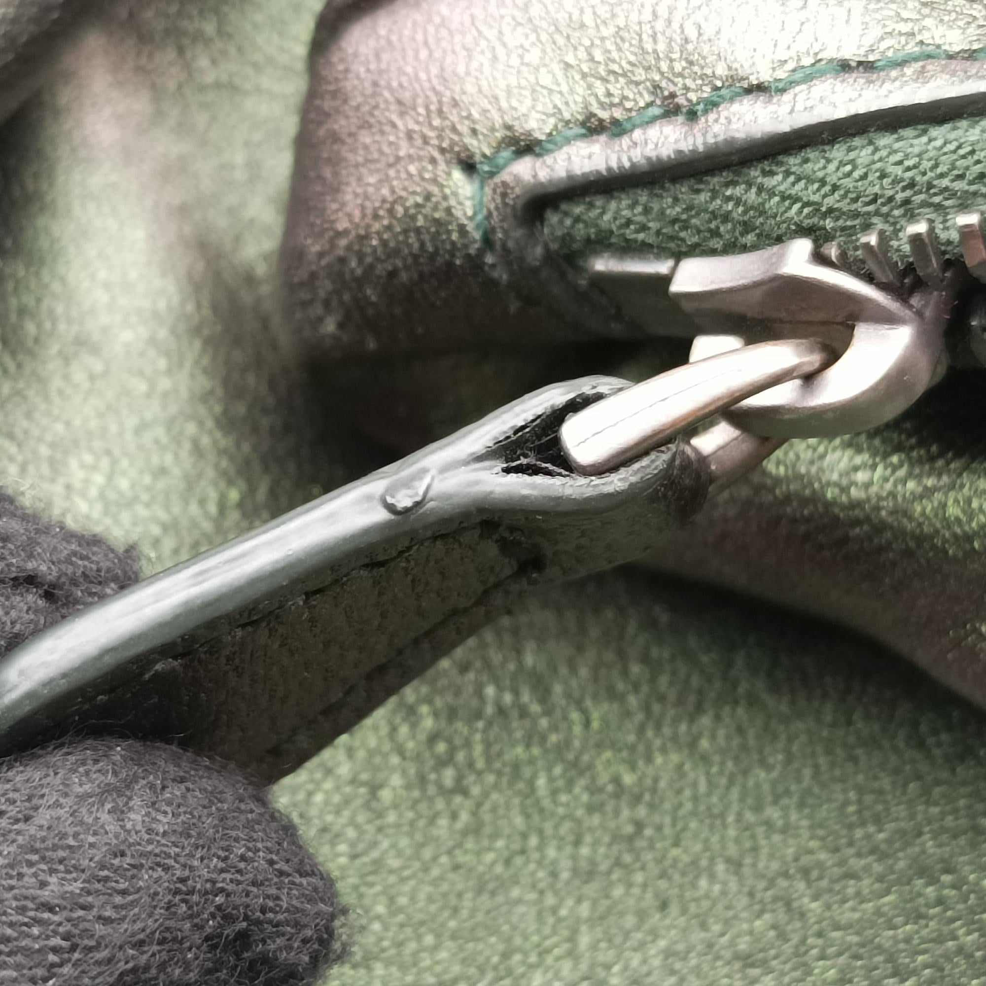 Secondhand Bottega Veneta Iridescent Scarabee Iridescent Multi Pocket Tote  Iridescent Green Leather  shoulderbag | stylenewstar