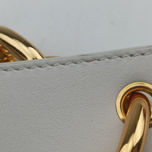 Secondhand Bottega Veneta THE Chain Pouch White lambskin  shoulderbag | stylenewstar