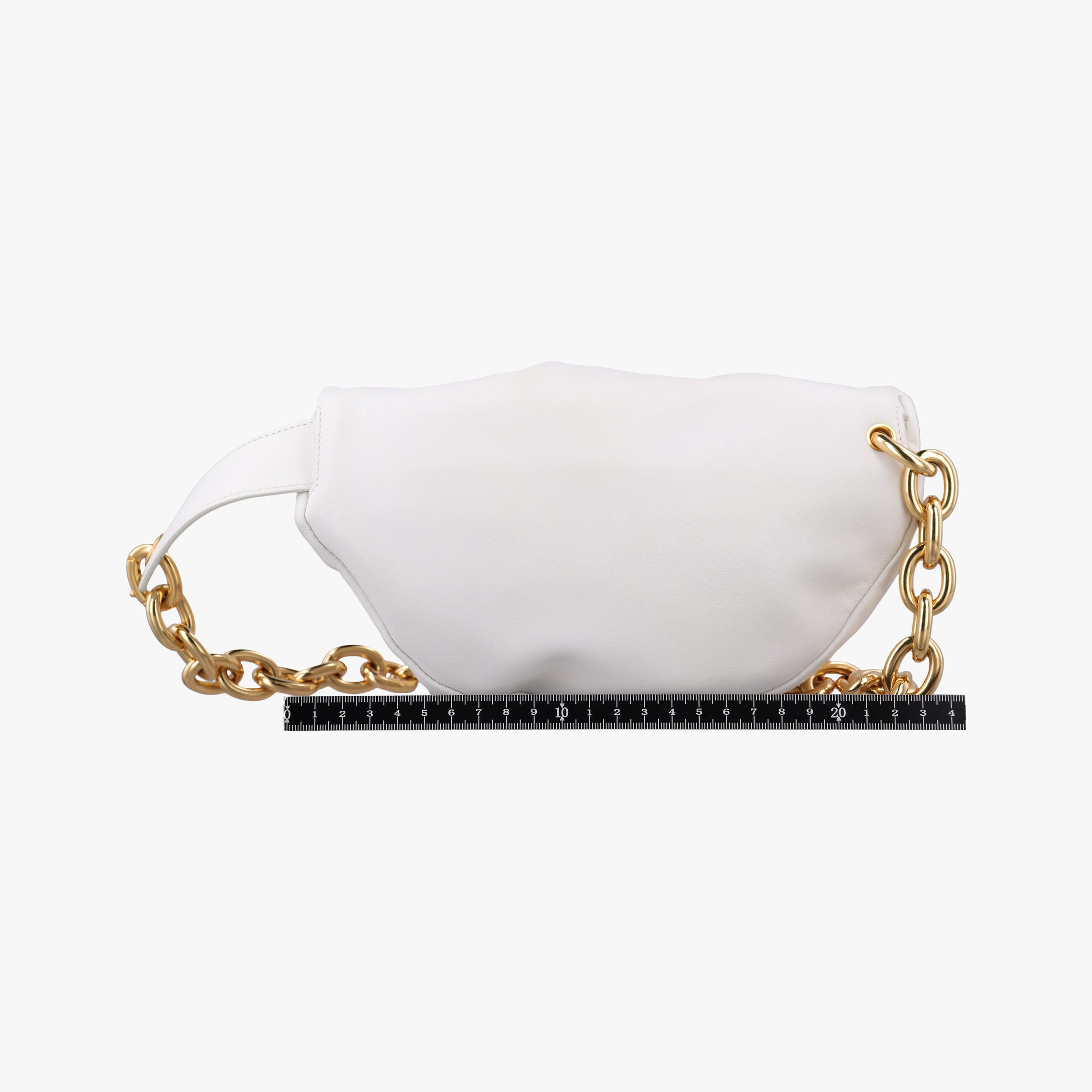 Secondhand Bottega Veneta THE Chain Pouch White lambskin  shoulderbag | stylenewstar