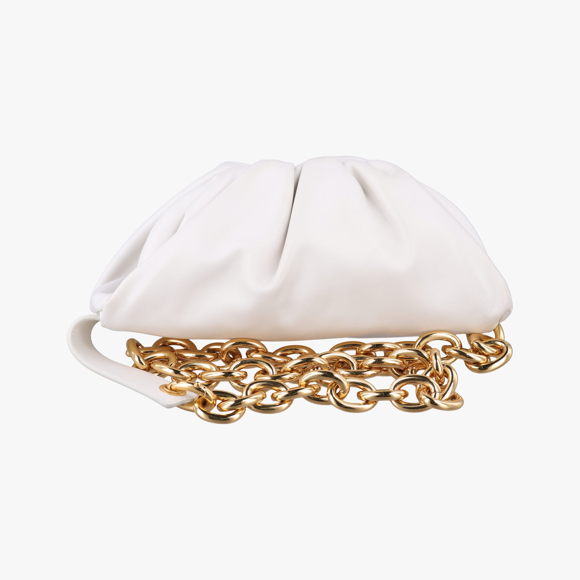 Secondhand Bottega Veneta THE Chain Pouch White lambskin  shoulderbag | stylenewstar