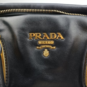Pre-owned Prada Vitello Daino Logo Black Leather BN1903 shoulderbag | stylenewstar