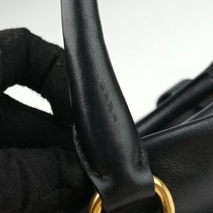 Pre-owned Prada Vitello Daino Logo Black Leather BN1903 shoulderbag | stylenewstar