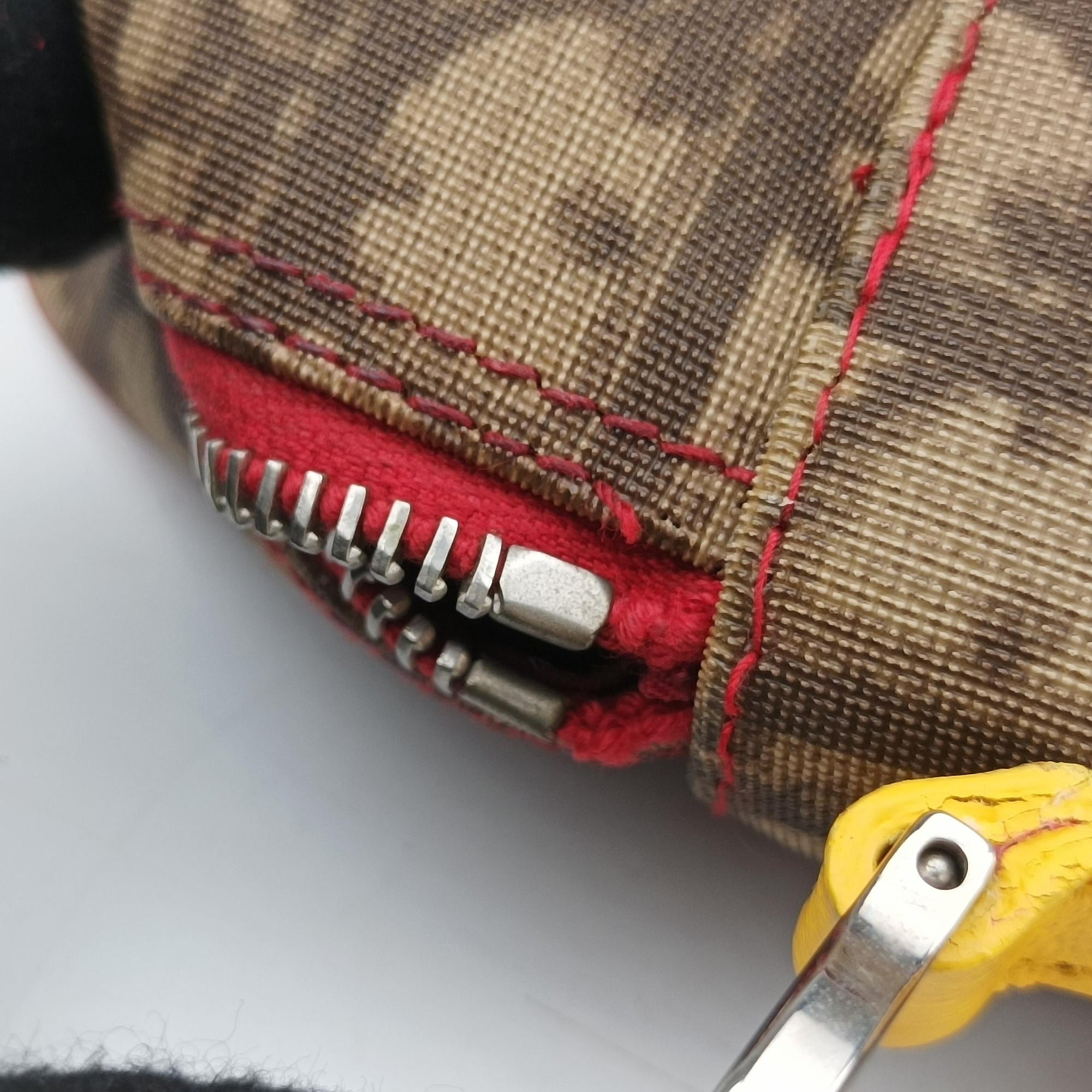 Pre-owned Christian Dior Rasta Trotter Messenger beige×Multicolour PVC coated canvas  shoulderbag | stylenewstar
