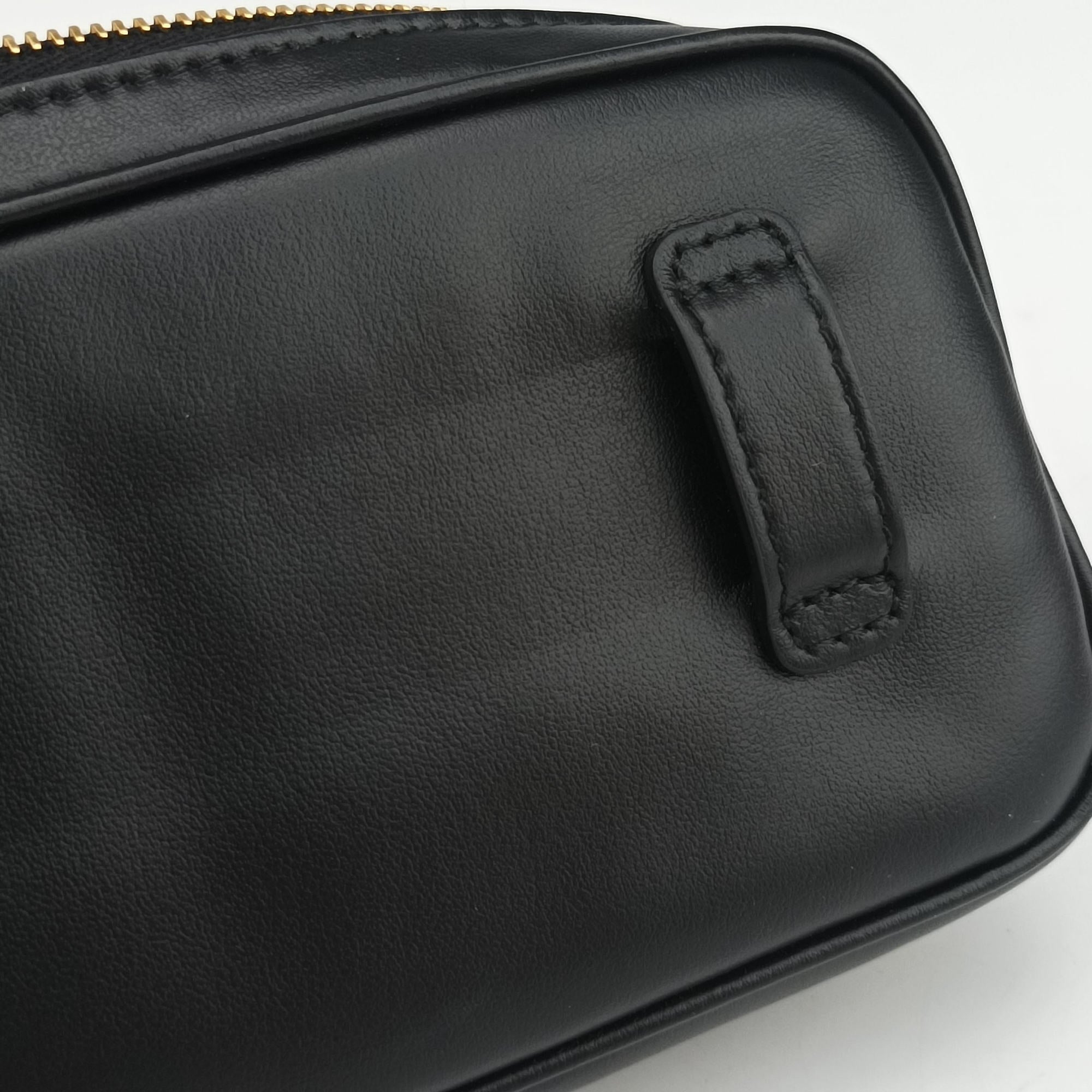 Pre-owned Miu Miu Logo belt Black leather  bum bag/waist bag | stylenewstar