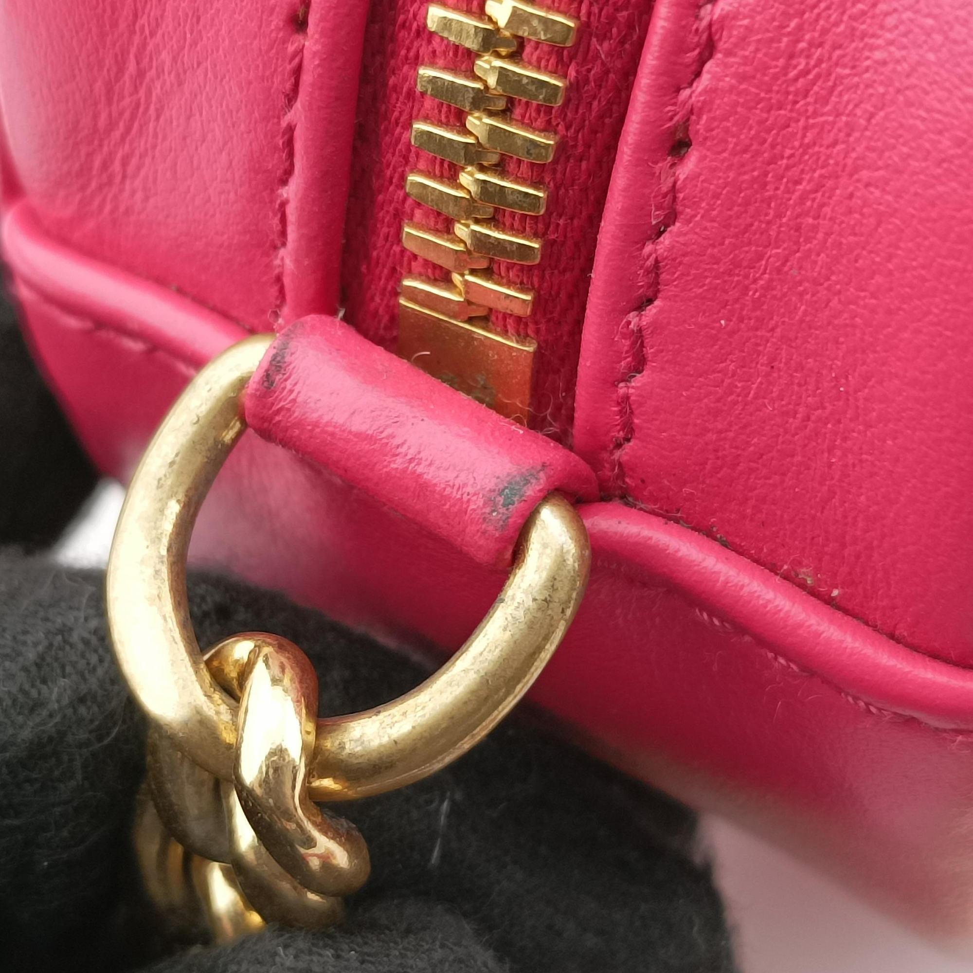 Secondhand Prada Impunture Diagramme Oval Pink leather 1BH131 shoulderbag | stylenewstar