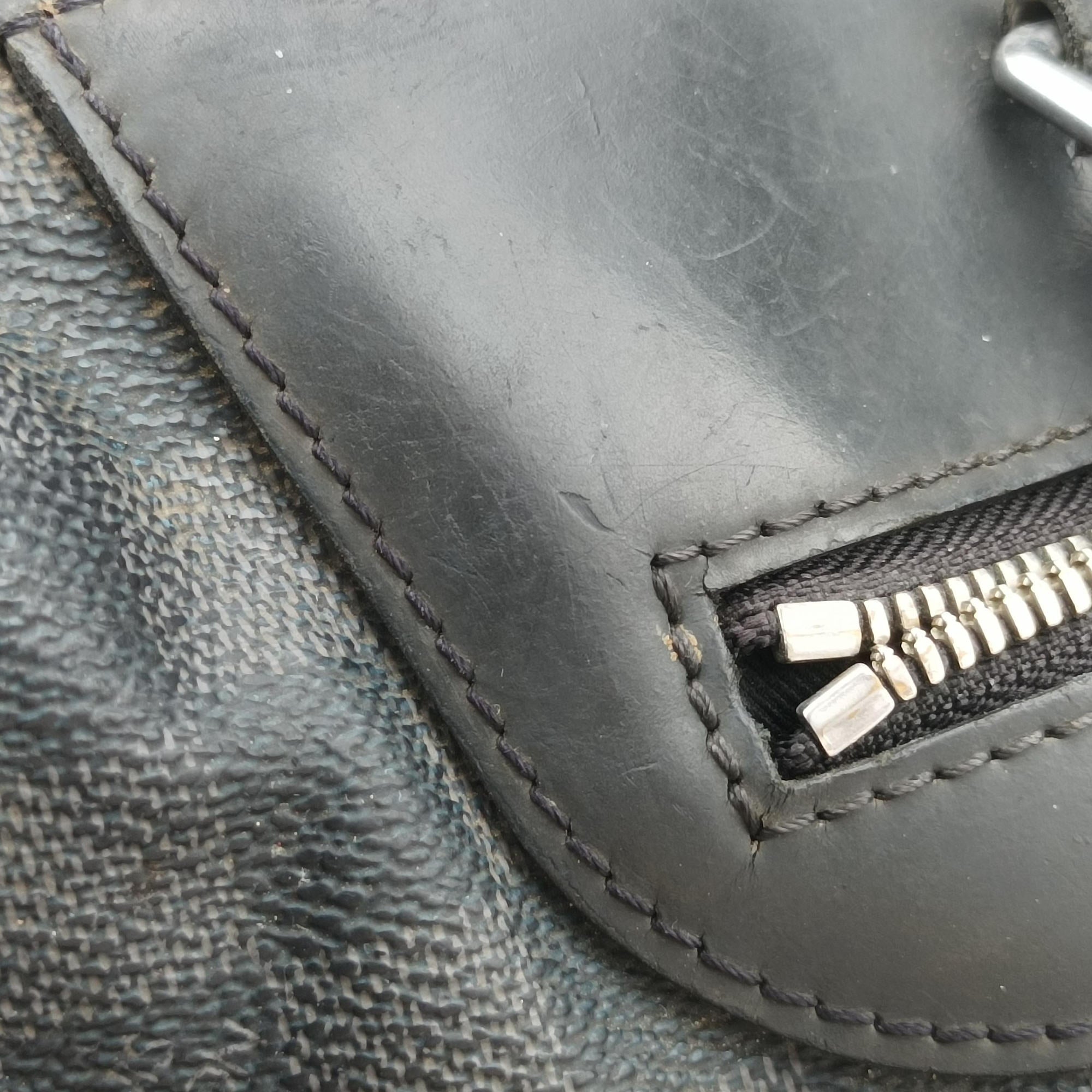 Secondhand Louis Vuitton Porte-Documents Jour NM Noir Damier Graphite N48260 handbag | stylenewstar