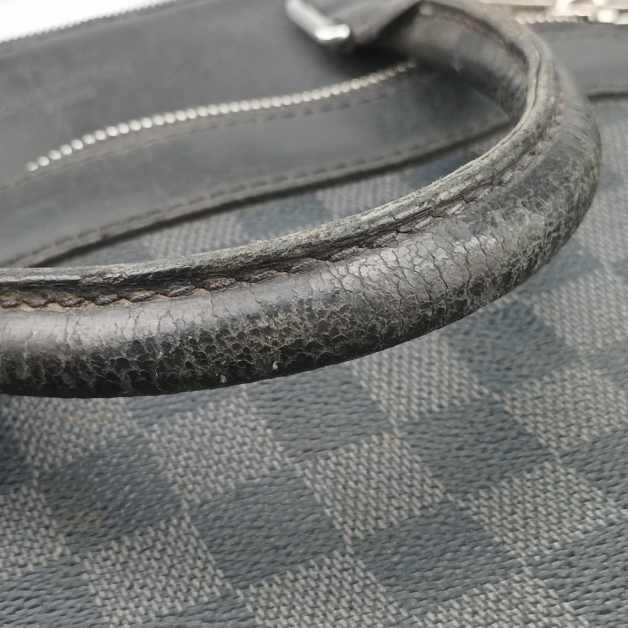 Secondhand Louis Vuitton Porte-Documents Jour NM Noir Damier Graphite N48260 handbag | stylenewstar