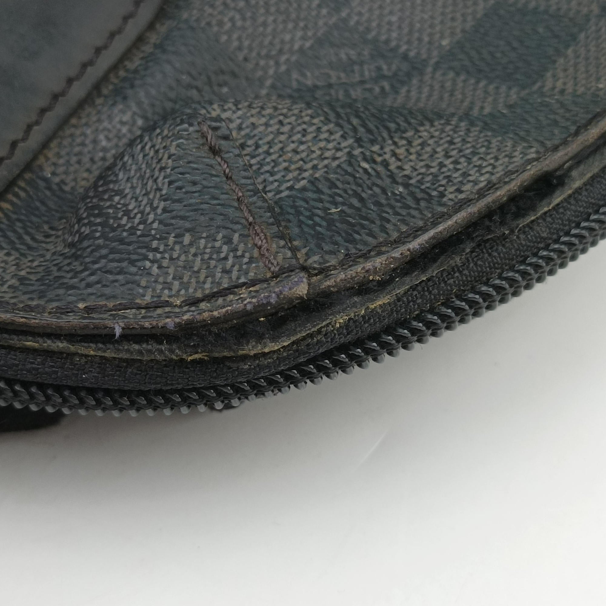 Secondhand Louis Vuitton Porte-Documents Jour NM Noir Damier Graphite N48260 handbag | stylenewstar