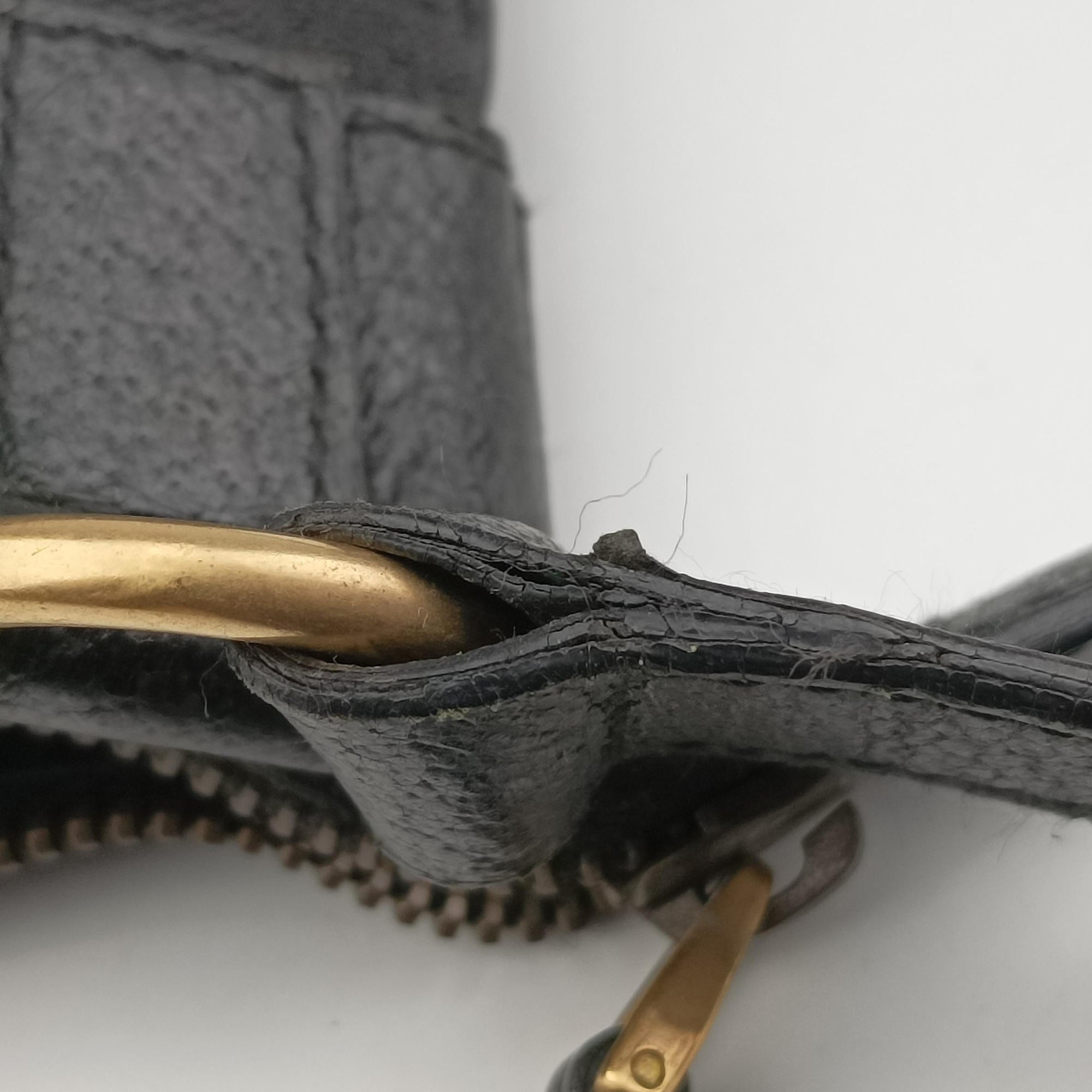 Pre-owned Gucci GG Canvas Black canvas 120893 shoulderbag | stylenewstar