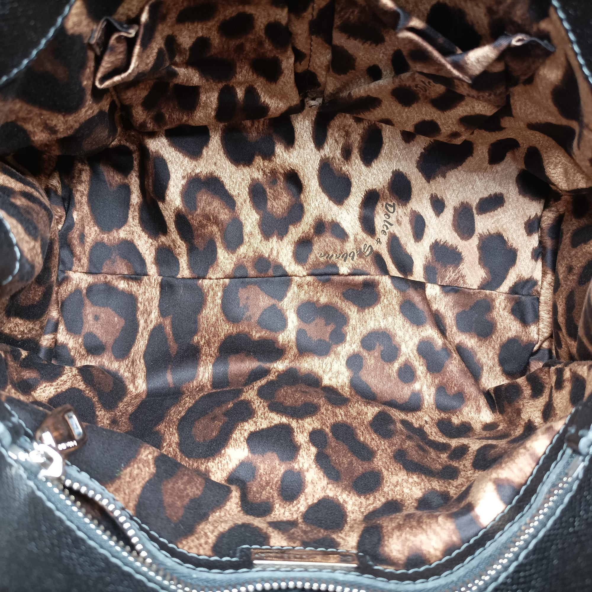 Pre-owned Dolce & Gabbana SICILY Black Leather  shoulderbag | stylenewstar