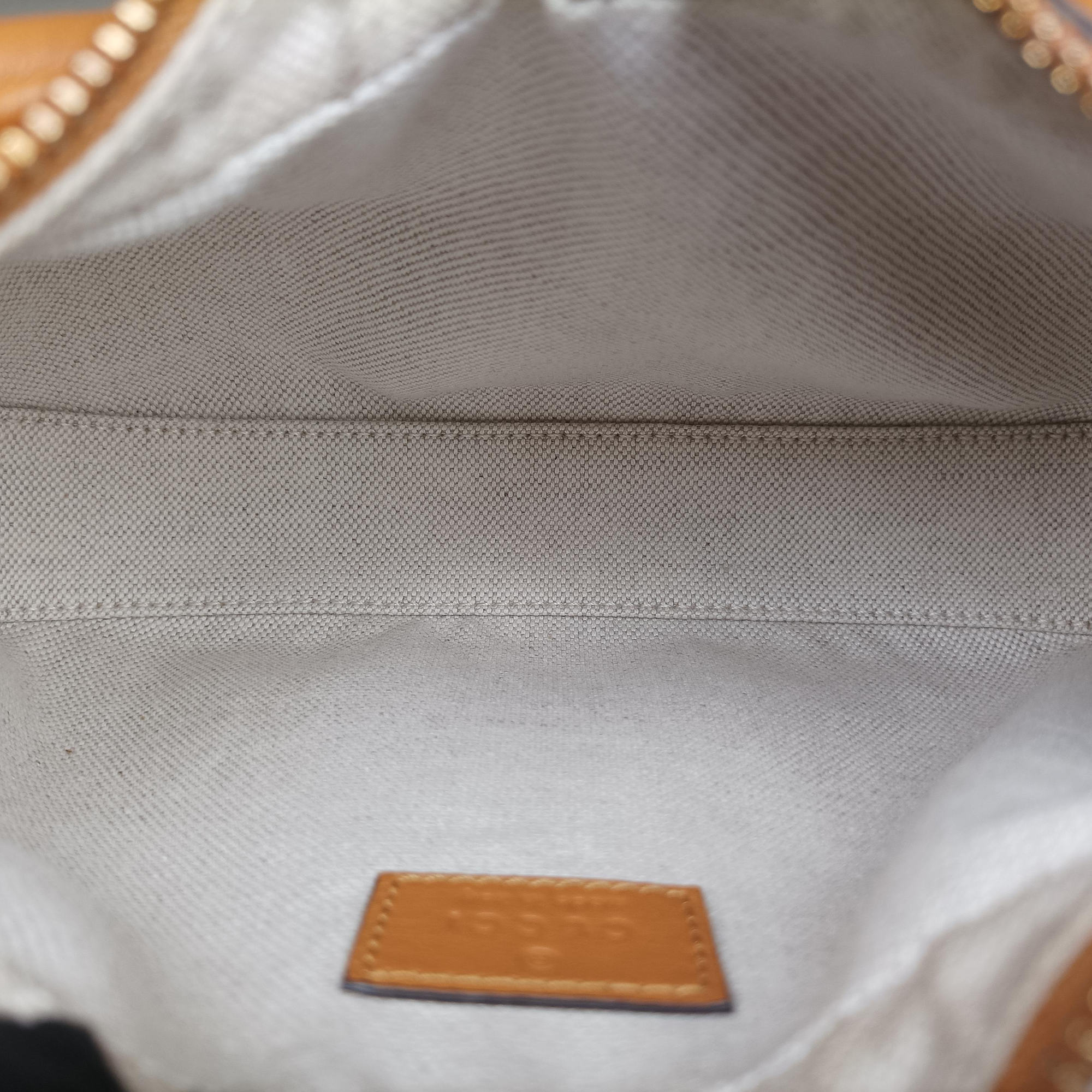 Pre-owned Gucci Attache G-Shaped Hook Brown leather 699409 shoulderbag | stylenewstar