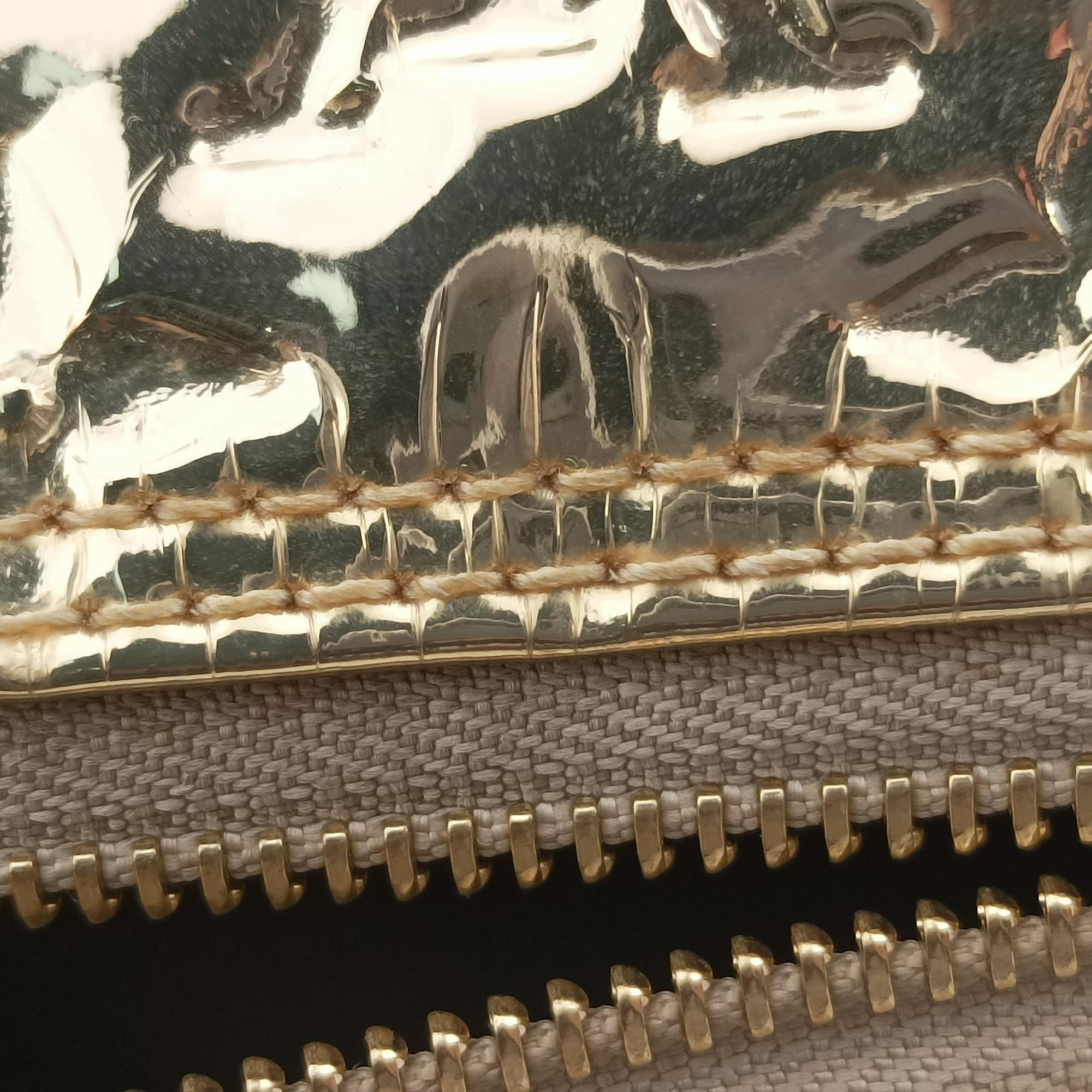 Pre-owned Louis Vuitton Papillon Dore Monogram Miroir M95270 handbag | stylenewstar