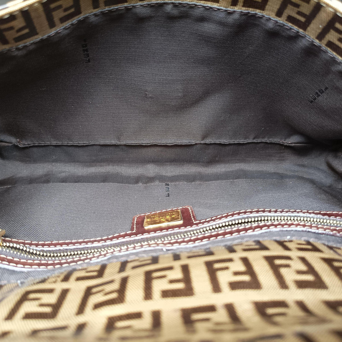 Pre-owned Fendi Baguette Brown PVC coated canvas 240826 handbag | stylenewstar