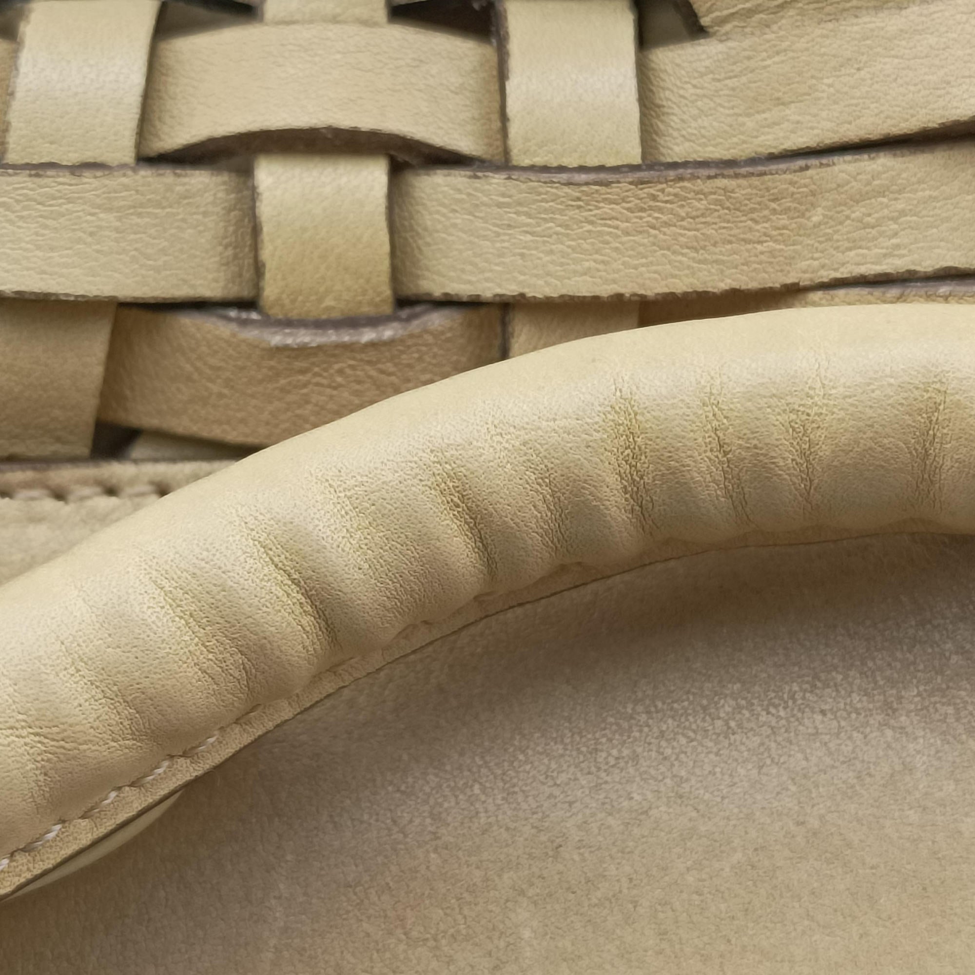 Secondhand Christian Dior Samourai 1947 Beige leather  handbag | stylenewstar