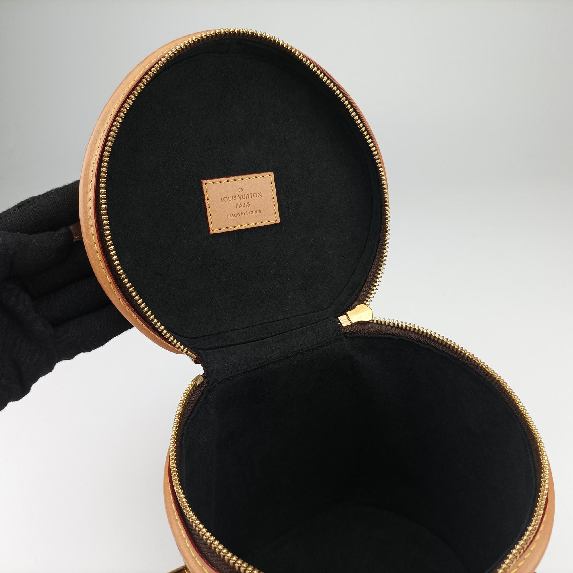 Pre-owned Louis Vuitton Cannes Brown Monogram Reverse Giant M44603 shoulderbag | stylenewstar