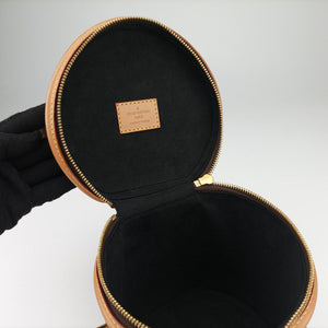 Pre-owned Louis Vuitton Cannes Brown Monogram Reverse Giant M44603 shoulderbag | stylenewstar