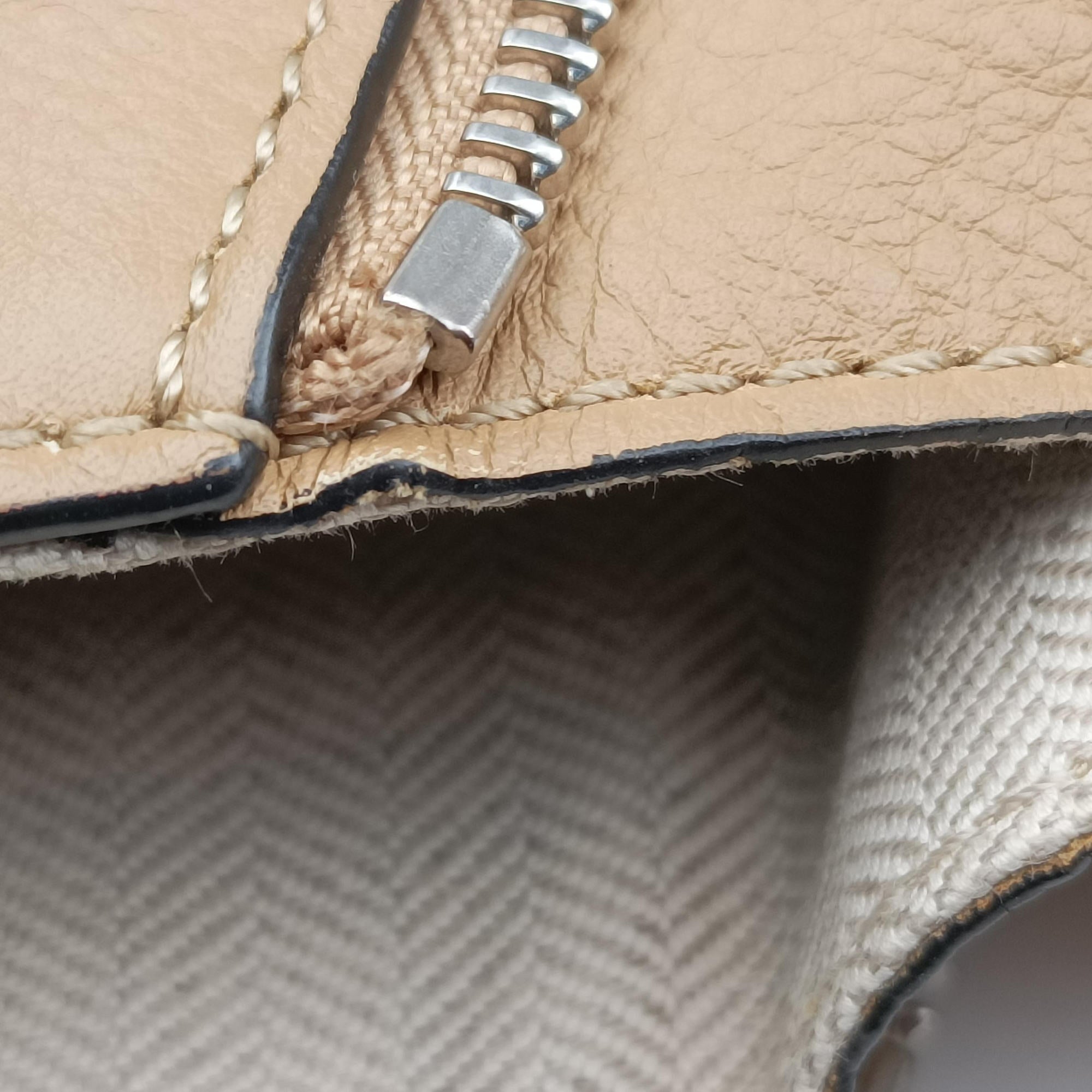 Secondhand Loewe Hammock Gray × Beige × Brown Leather  shoulderbag | stylenewstar