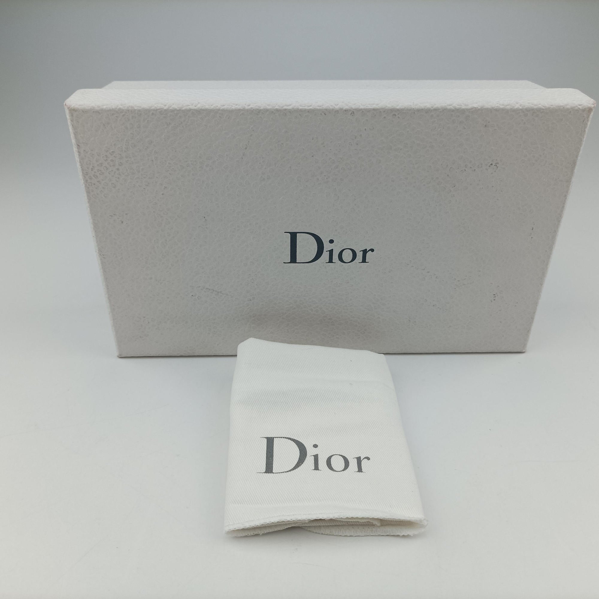 Pre-owned Christian Dior Lady Dior cannage Red Patent  shoulderbag | stylenewstar