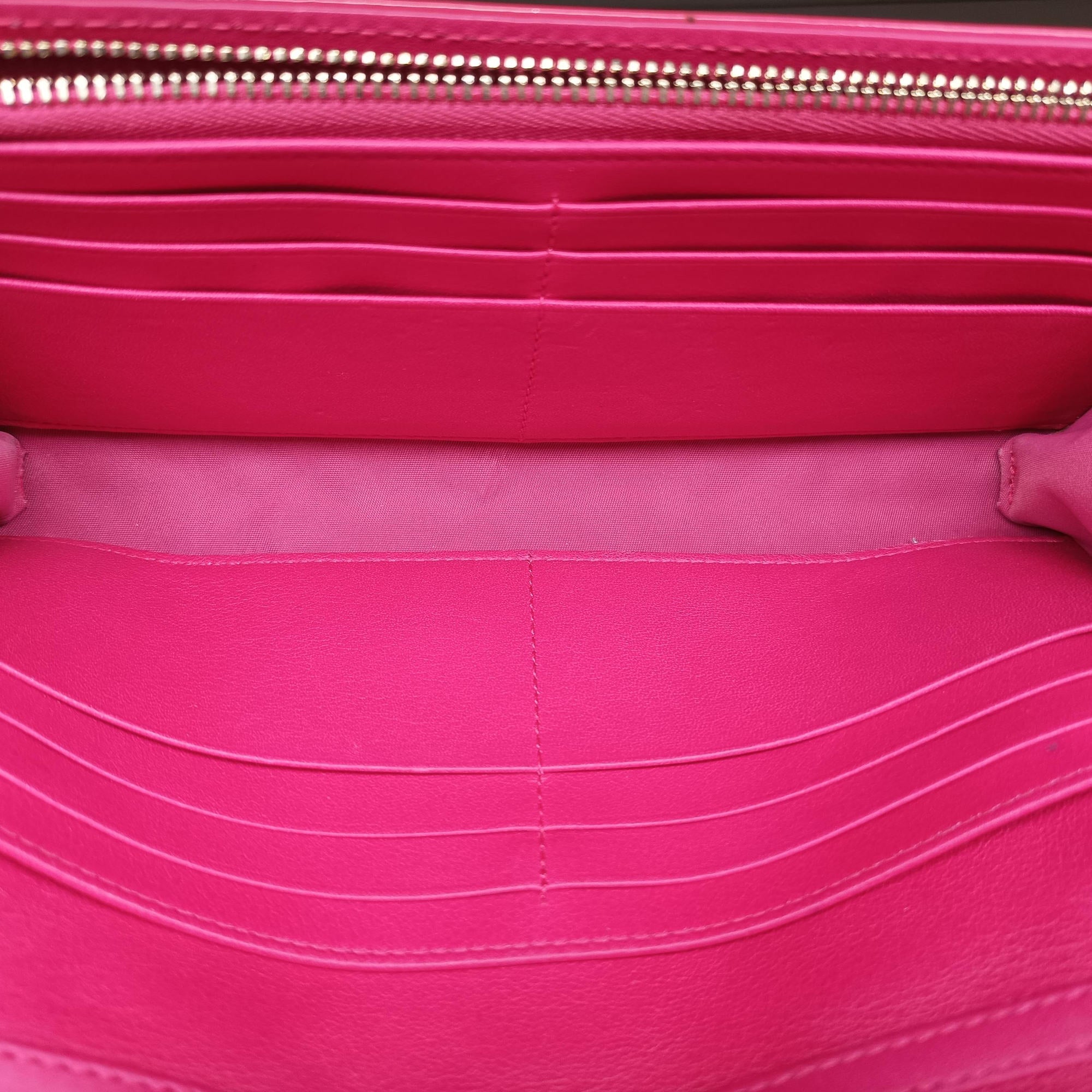 Pre-owned Christian Dior Lady Dior cannage Red Patent  shoulderbag | stylenewstar