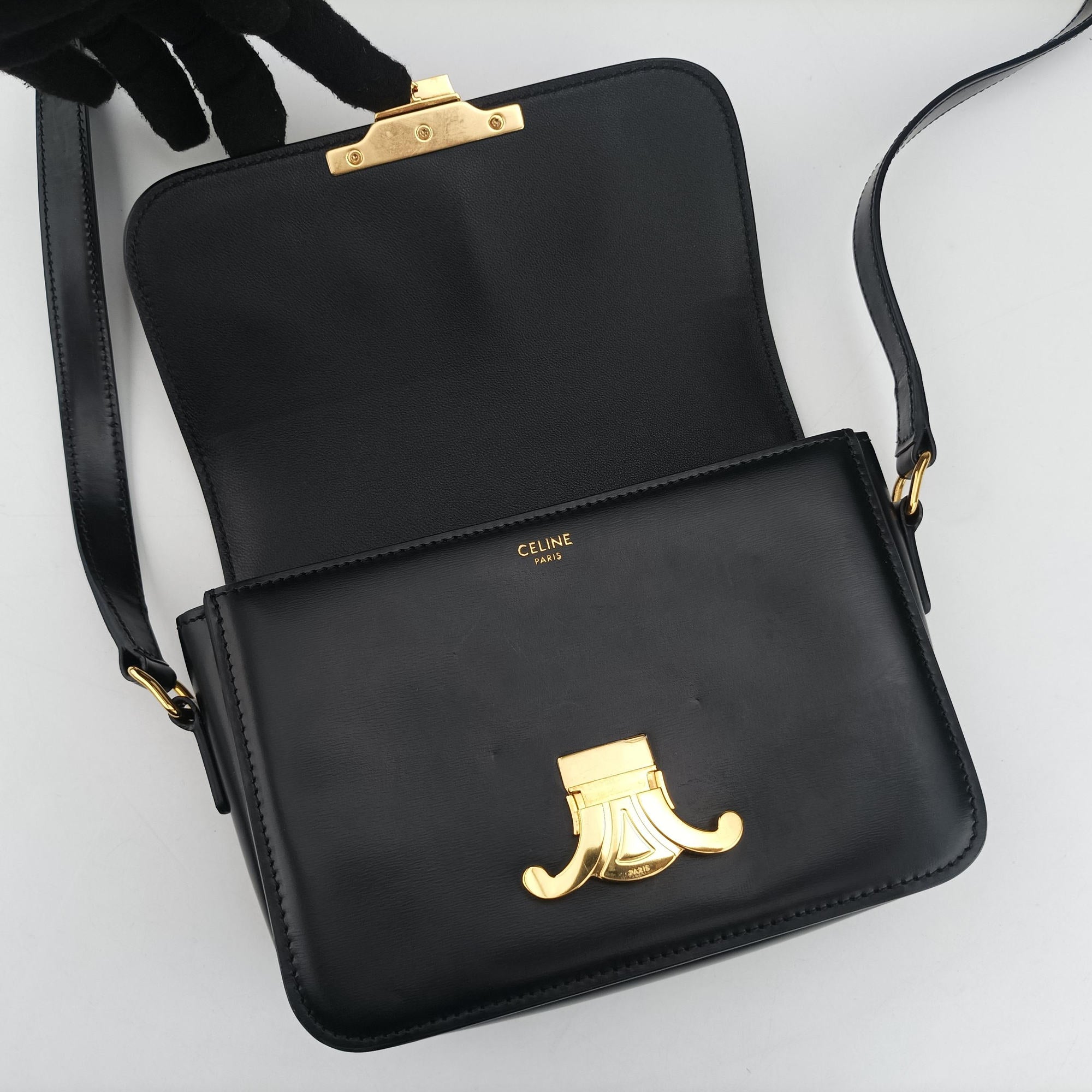 Pre-owned Celine Triomphe Black Leather  shoulderbag | stylenewstar
