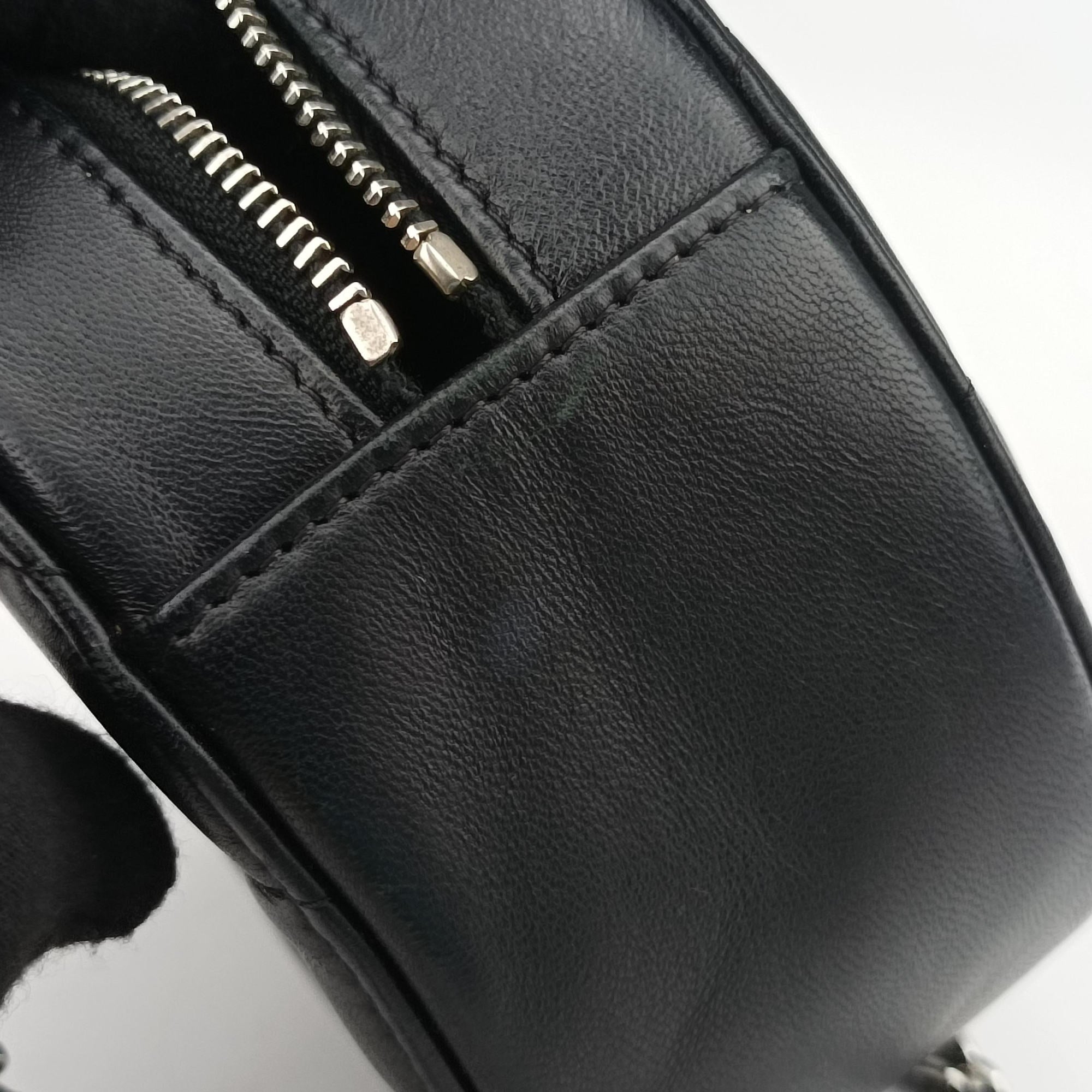 Pre-owned Chanel Matelasse Round Black lambskin AP0245 shoulderbag | stylenewstar