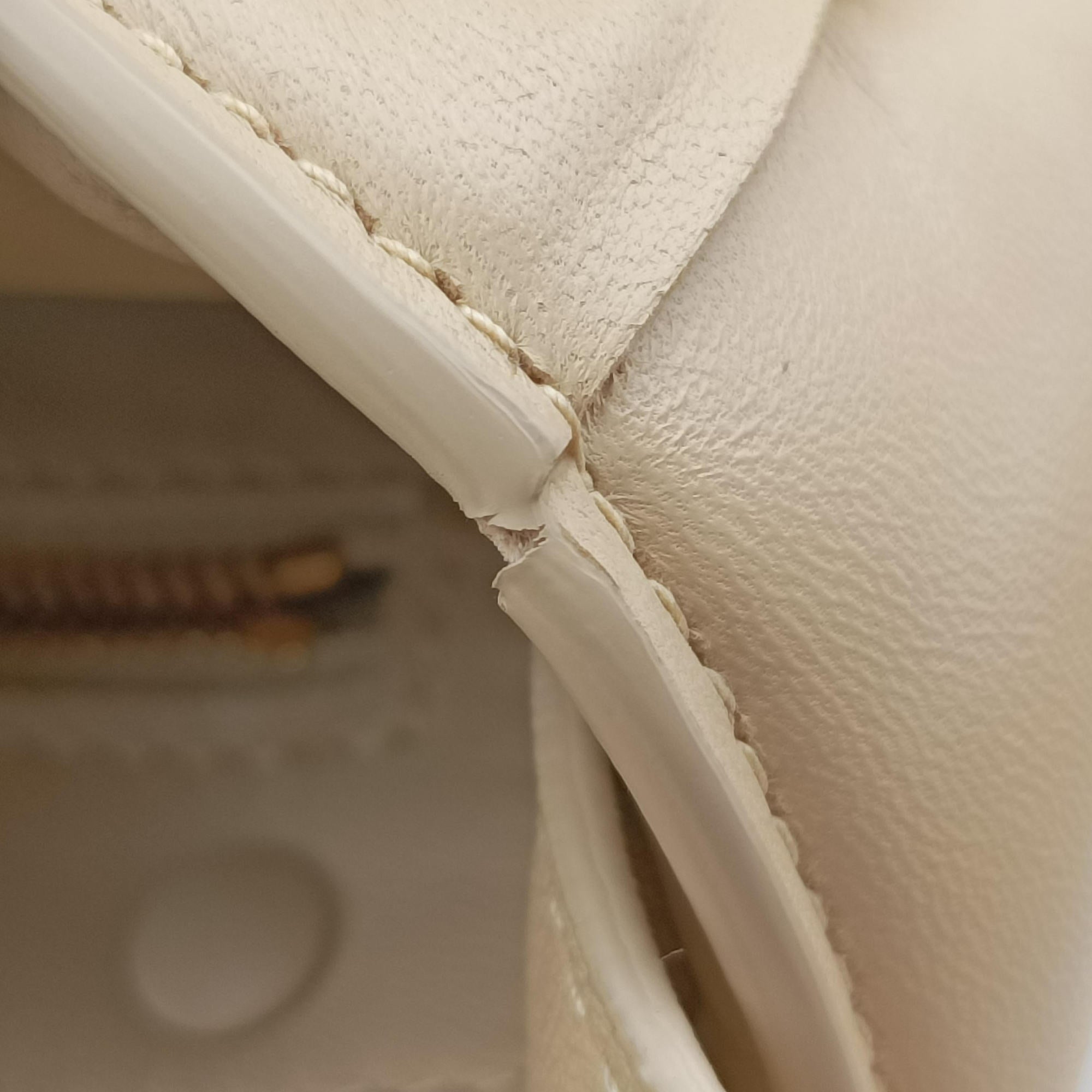 Pre-owned Bottega Veneta Padded CASSETTE Beige lambskin  shoulderbag | stylenewstar