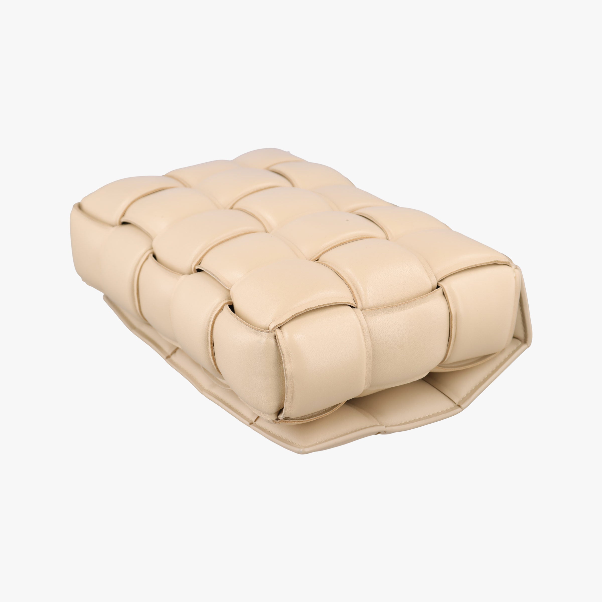 Pre-owned Bottega Veneta Padded CASSETTE Beige lambskin  shoulderbag | stylenewstar