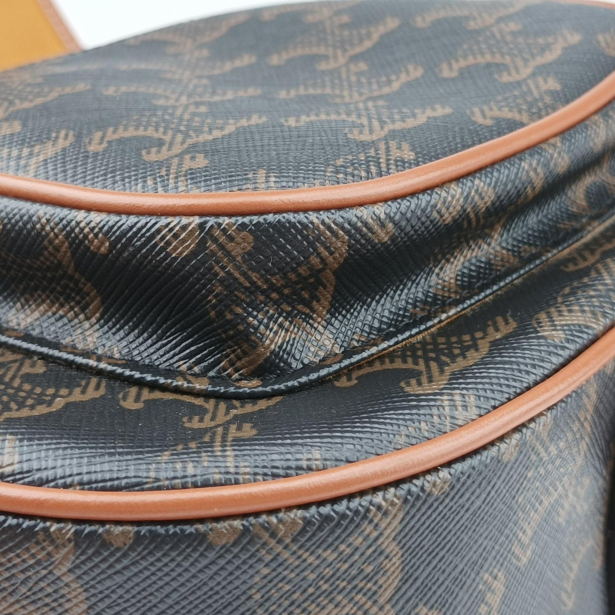 Pre-owned Celine FOLCO Triomphe Brown PVC coated canvas  shoulderbag | stylenewstar
