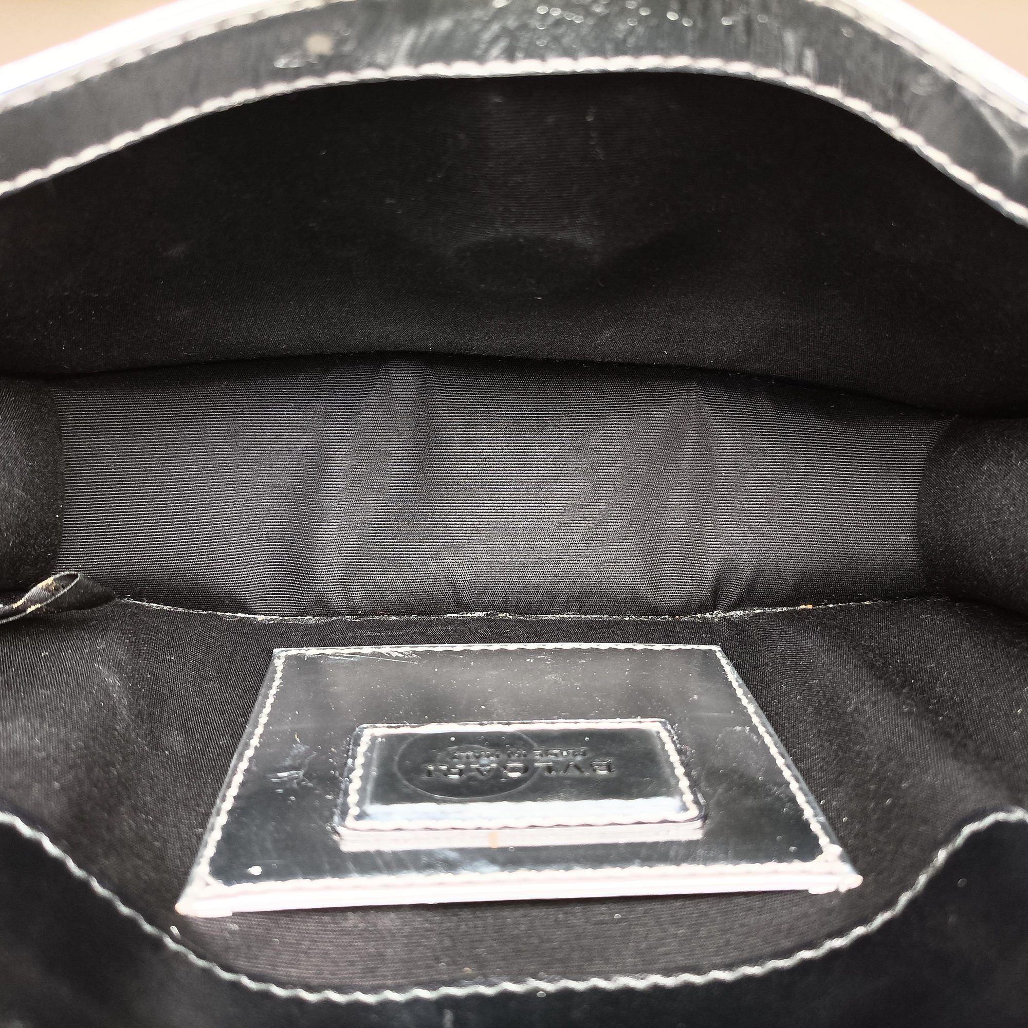 Pre-owned Bvlgari SERPENTI FOREVER Silver Patent  shoulderbag | stylenewstar