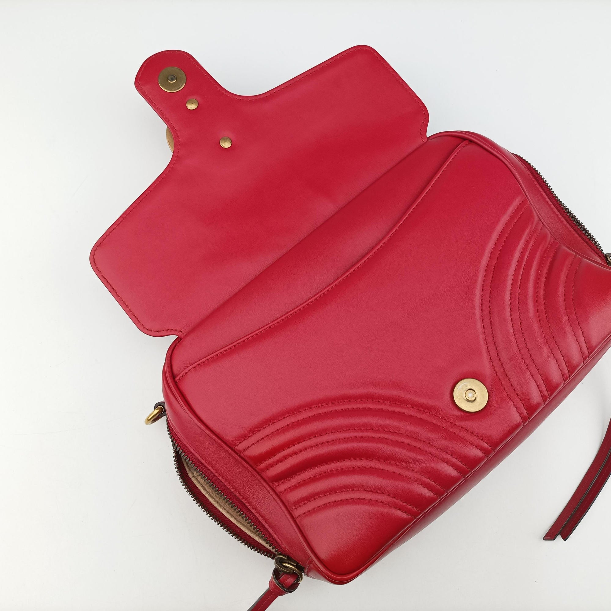 Pre-owned Gucci GG Marmont Red Leather 498100 shoulderbag | stylenewstar