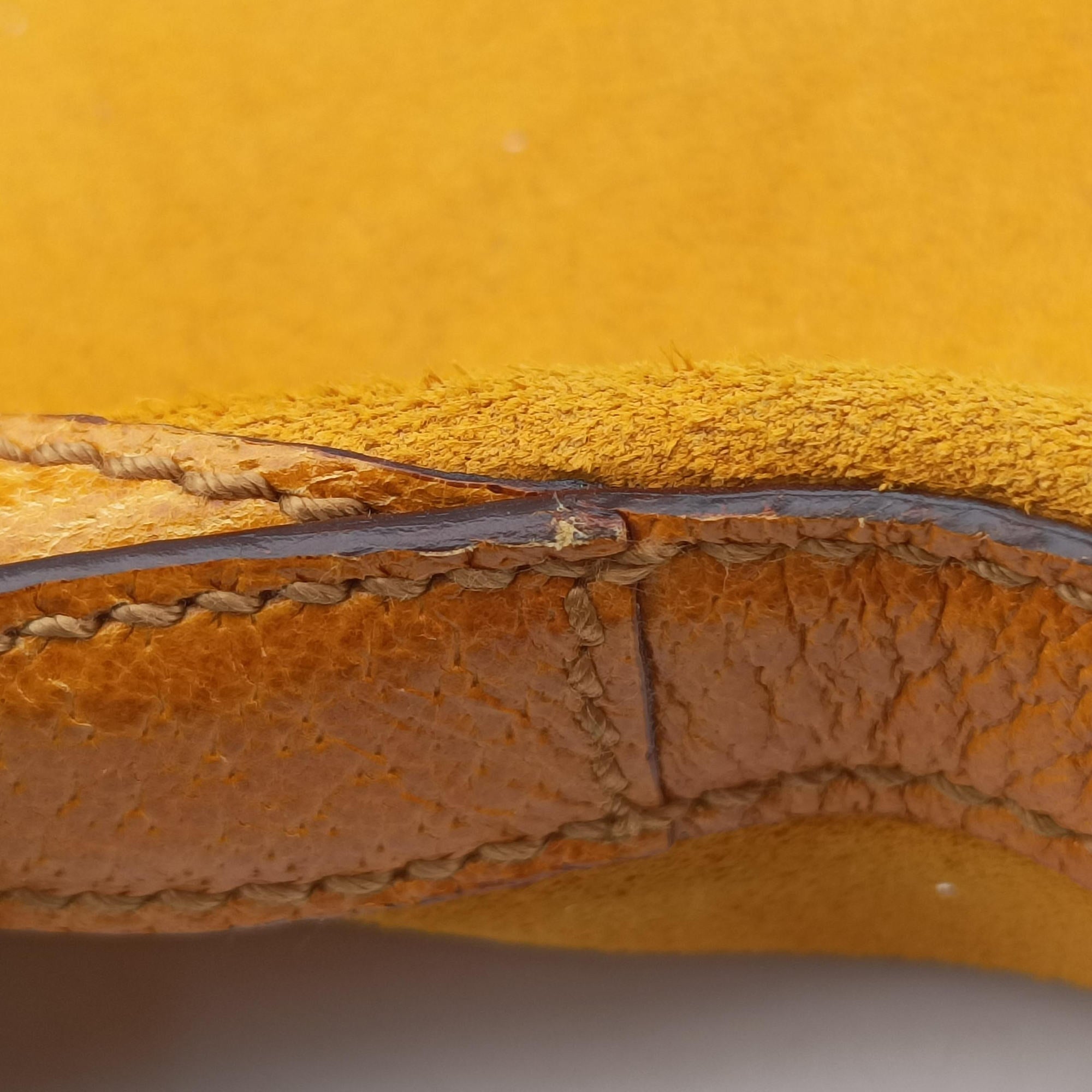 Pre-owned Gucci Horsebit Hobo Yellow Suede×leather 137388 shoulderbag | stylenewstar