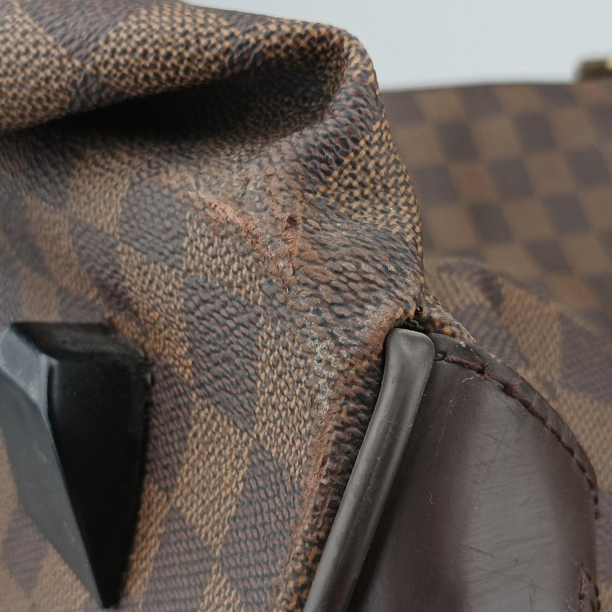 Vintage Louis Vuitton Eole 50 Damier Ebene Damier Canvas N23205 suitcase | stylenewstar