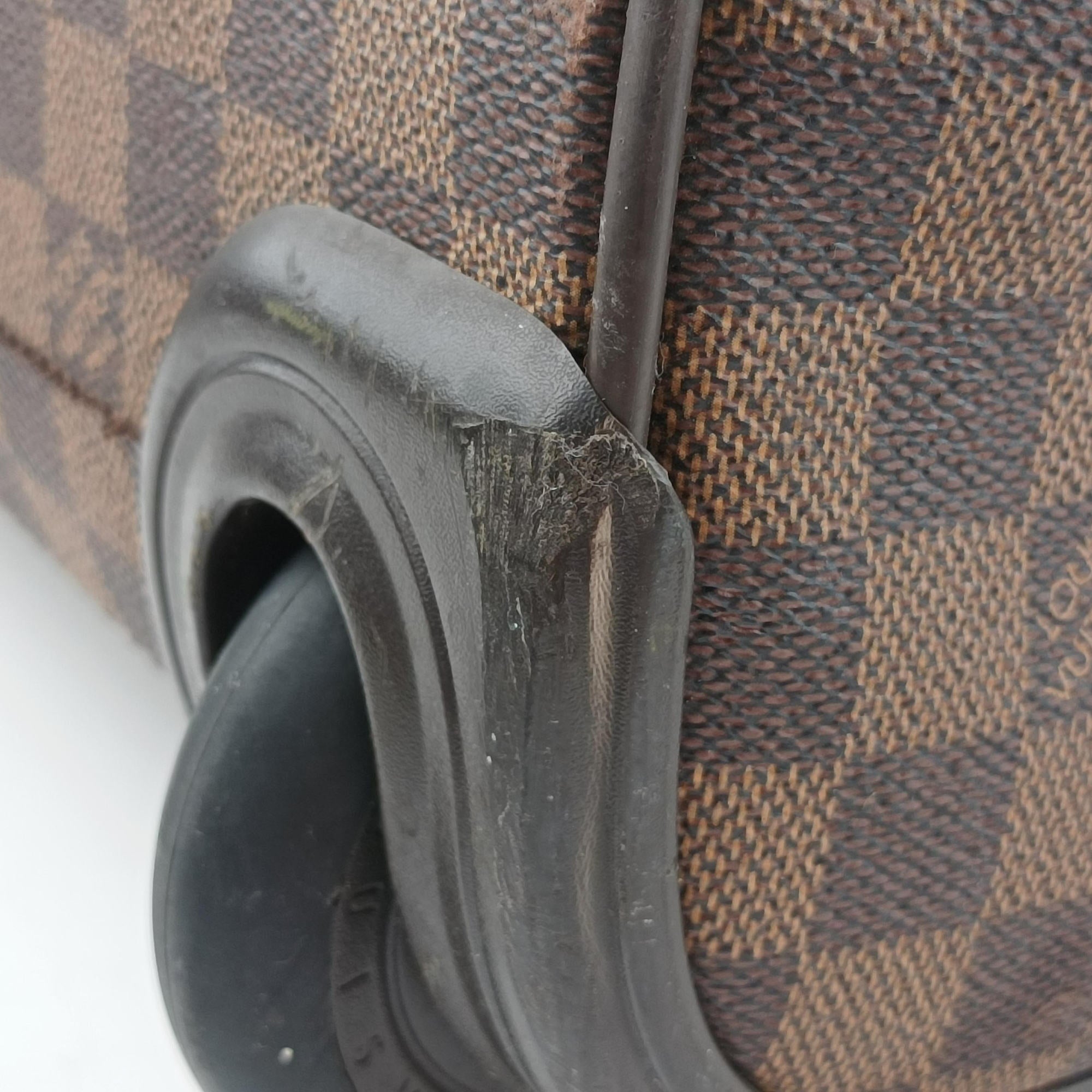 Vintage Louis Vuitton Eole 50 Damier Ebene Damier Canvas N23205 suitcase | stylenewstar