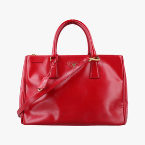 Pre-owned Prada Galleria Red SAFFIANO Patent BN1801 shoulderbag | stylenewstar