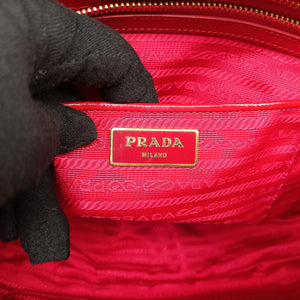 Pre-owned Prada Galleria Red SAFFIANO Patent BN1801 shoulderbag | stylenewstar