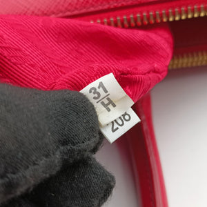 Pre-owned Prada Galleria Red SAFFIANO Patent BN1801 shoulderbag | stylenewstar