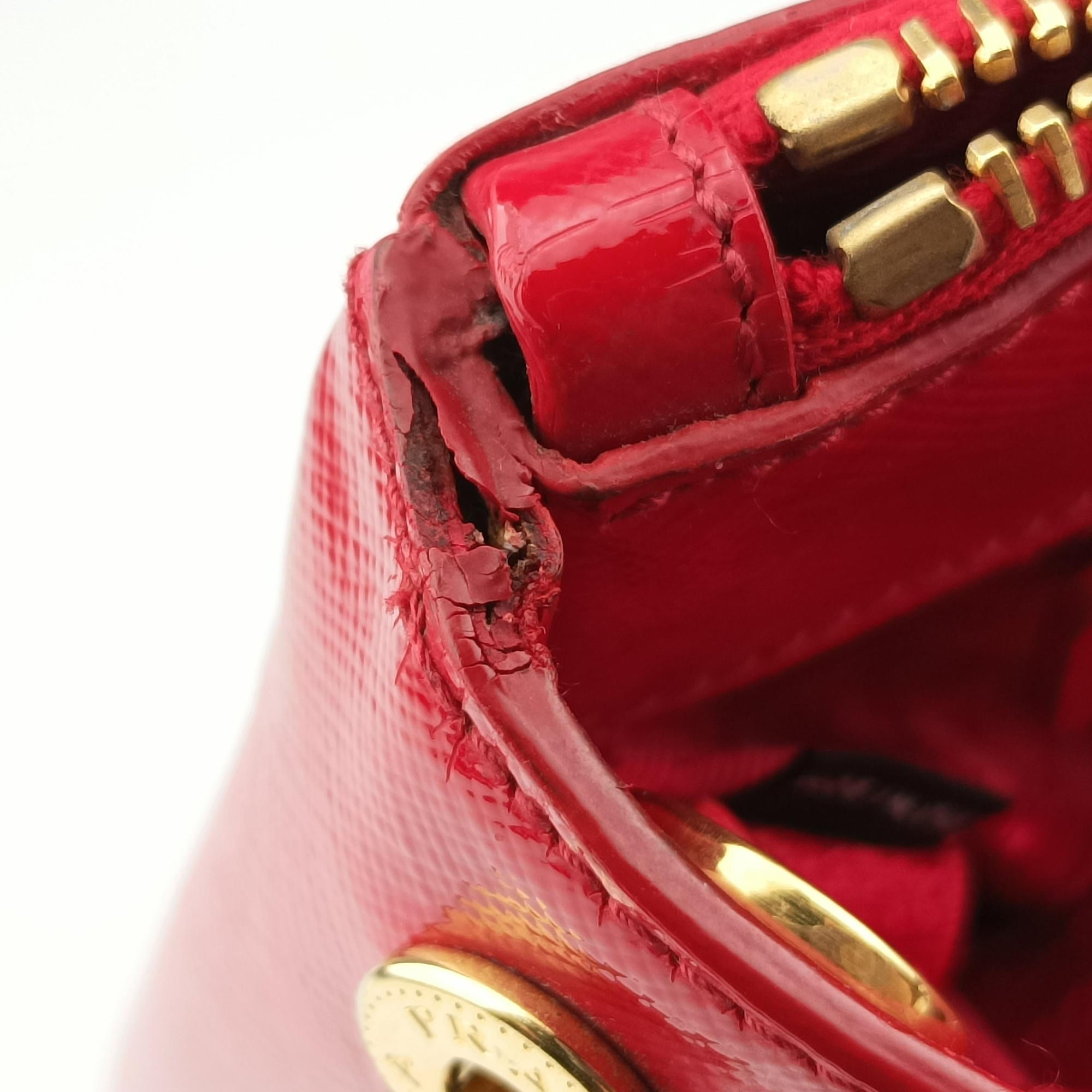Pre-owned Prada Galleria Red SAFFIANO Patent BN1801 shoulderbag | stylenewstar