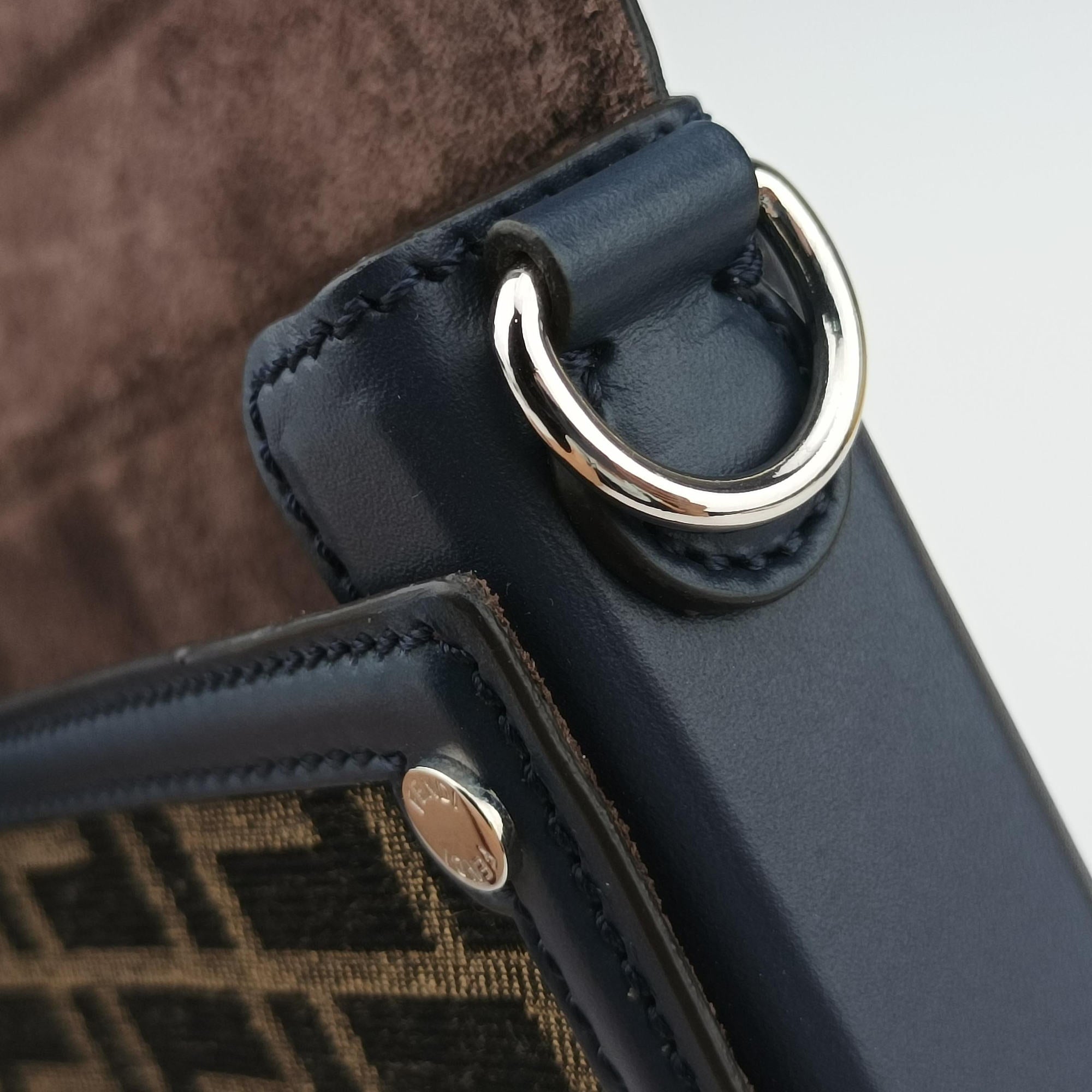 Pre-owned Fendi Zucca Soft Trunk Phone Pouch Brown canvas 7AS139 shoulderbag | stylenewstar