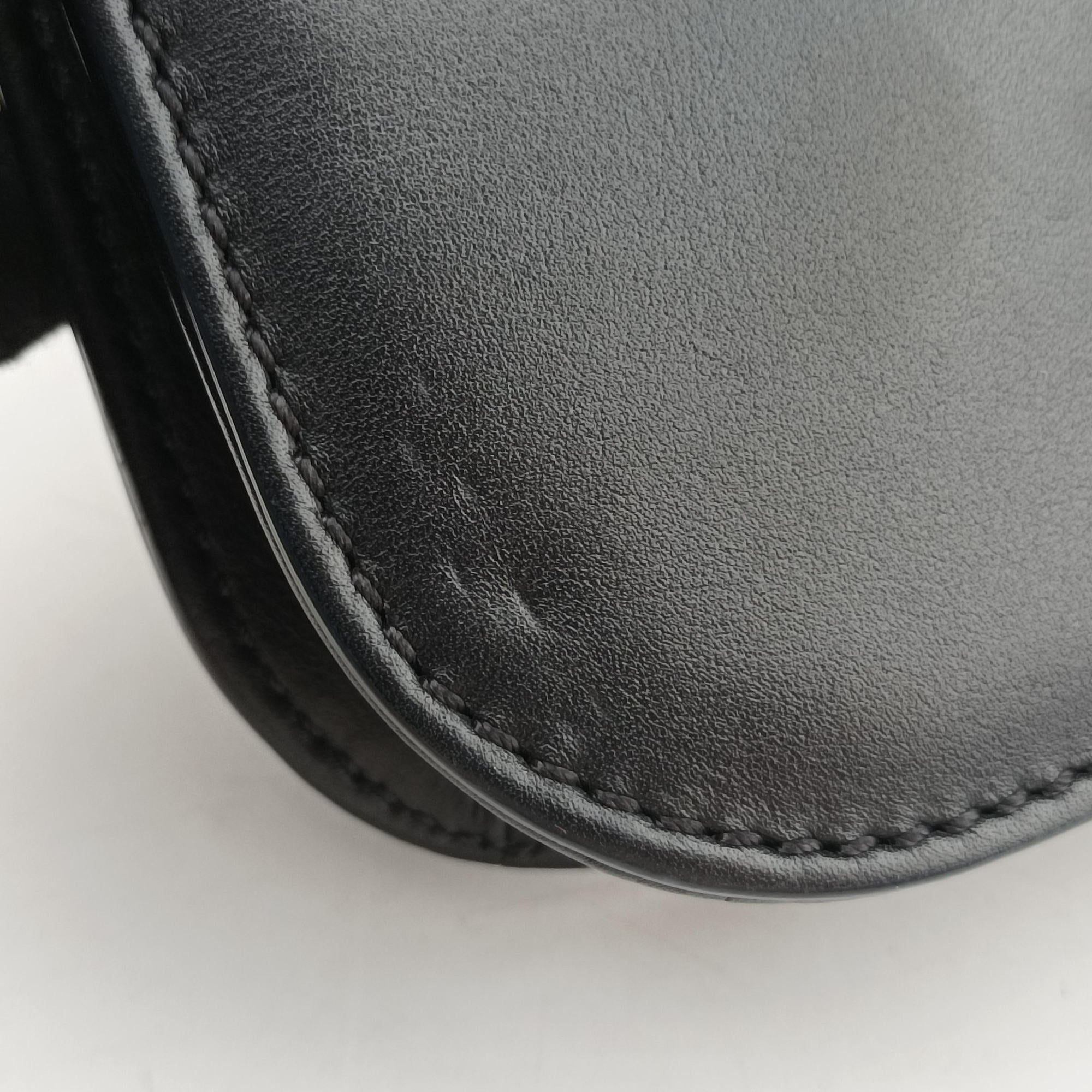 Pre-owned Valentino Rockstud Glam Lock Black Leather  shoulderbag | stylenewstar
